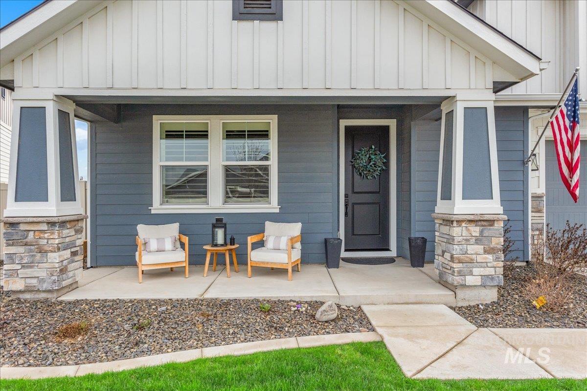 1216 N Kenora Ave., Star, Idaho 83669, 5 Bedrooms, 3.5 Bathrooms, Residential For Sale, Price $984,900, 98980473