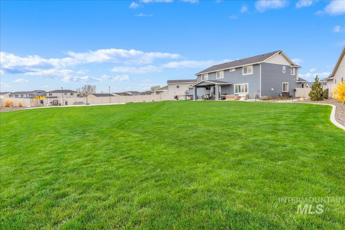 1216 N Kenora Ave., Star, Idaho 83669, 5 Bedrooms, 3.5 Bathrooms, Residential For Sale, Price $984,900, 98980473