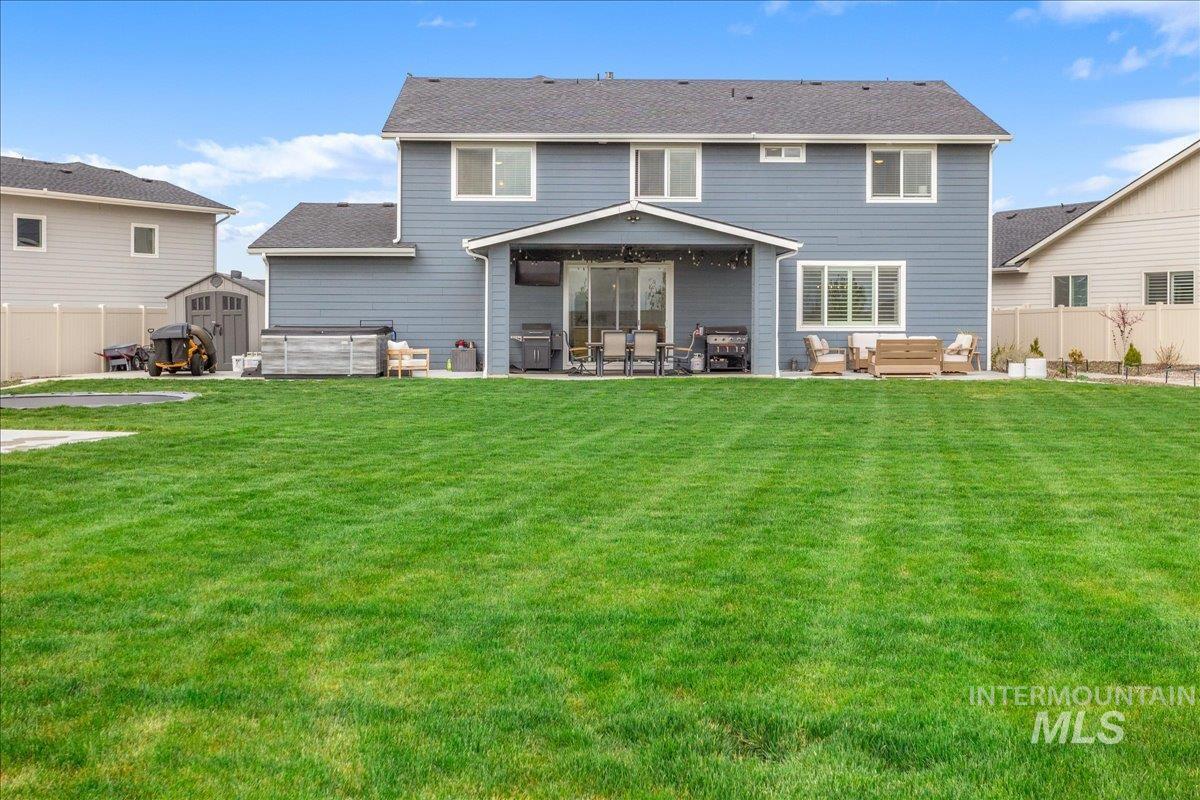 1216 N Kenora Ave., Star, Idaho 83669, 5 Bedrooms, 3.5 Bathrooms, Residential For Sale, Price $999,900,MLS 98980473