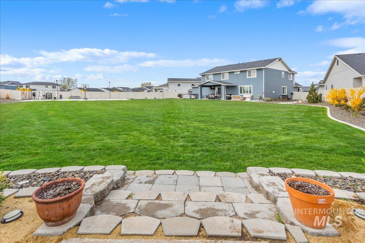 1216 N Kenora Ave., Star, Idaho 83669, 5 Bedrooms, 3.5 Bathrooms, Residential For Sale, Price $984,900, 98980473