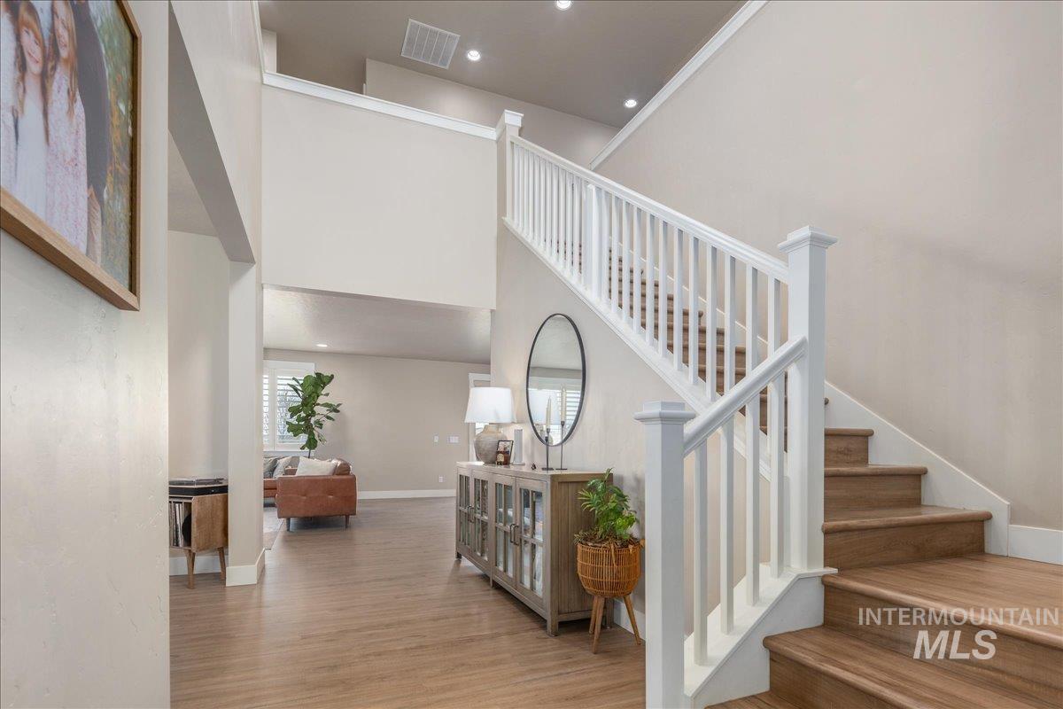 1216 N Kenora Ave., Star, Idaho 83669, 5 Bedrooms, 3.5 Bathrooms, Residential For Sale, Price $949,900, 98980473