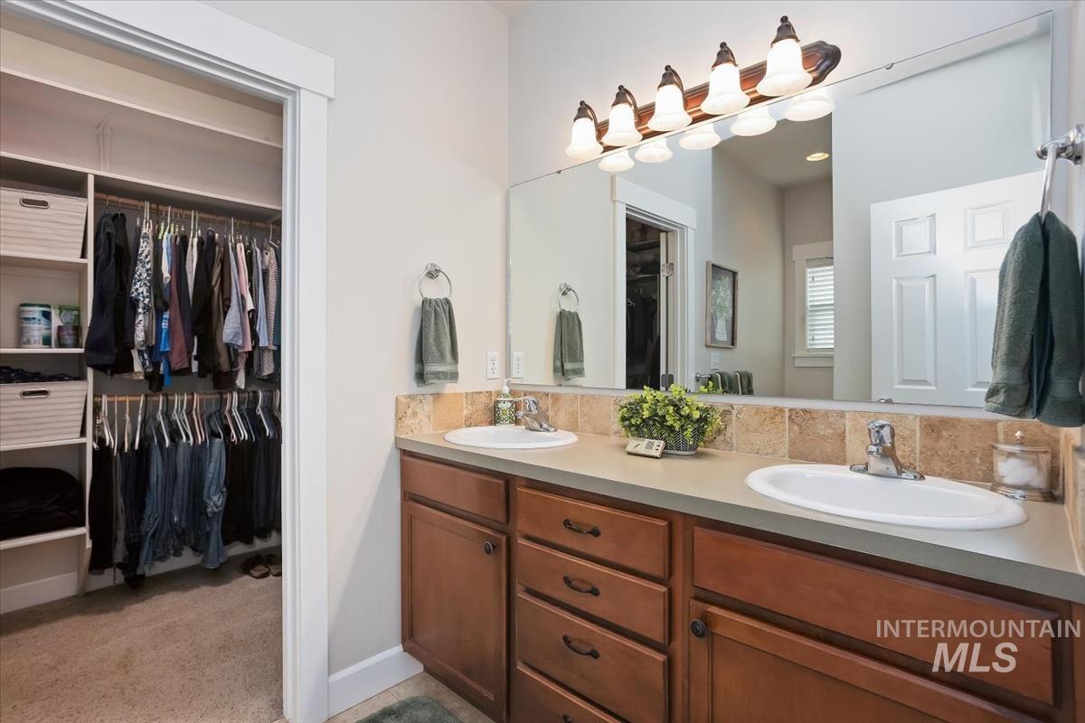 2298 E McPherson St, Meridian, Idaho 83642, 3 Bedrooms, 3 Bathrooms, Residential For Sale, Price $545,000,MLS 98980474