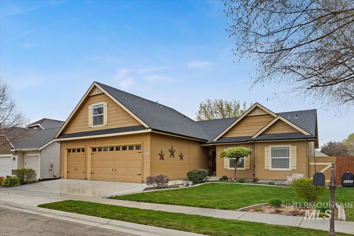 2298 E McPherson St, Meridian, Idaho 83642, 3 Bedrooms, 3 Bathrooms, Residential For Sale, Price $545,000,MLS 98980474