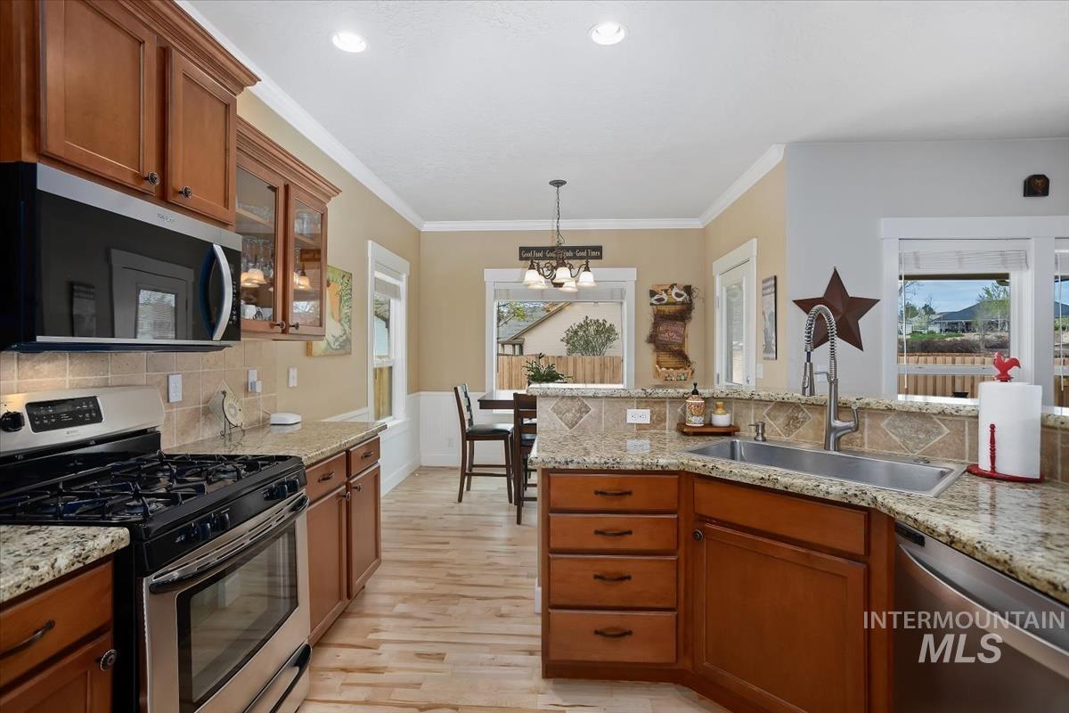 2298 E McPherson St, Meridian, Idaho 83642, 3 Bedrooms, 3 Bathrooms, Residential For Sale, Price $545,000,MLS 98980474