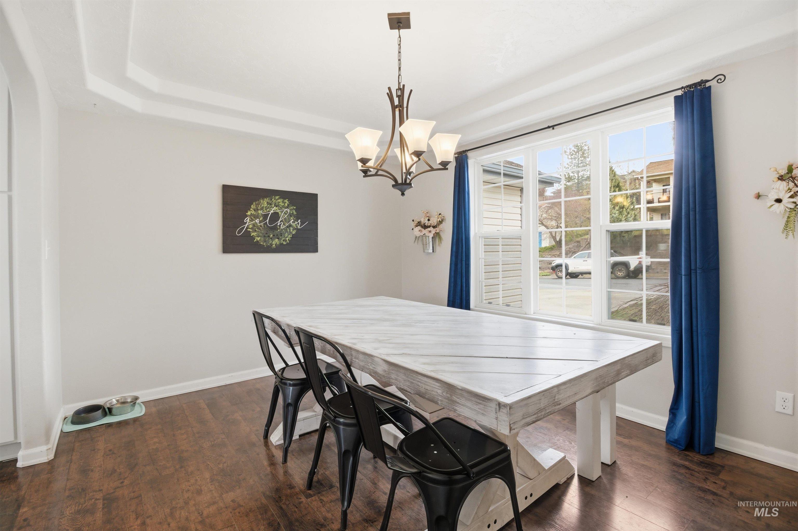 237 Sunrise Dr, Moscow, Idaho 83843, 5 Bedrooms, 3 Bathrooms, Residential For Sale, Price $719,000,MLS 98980475