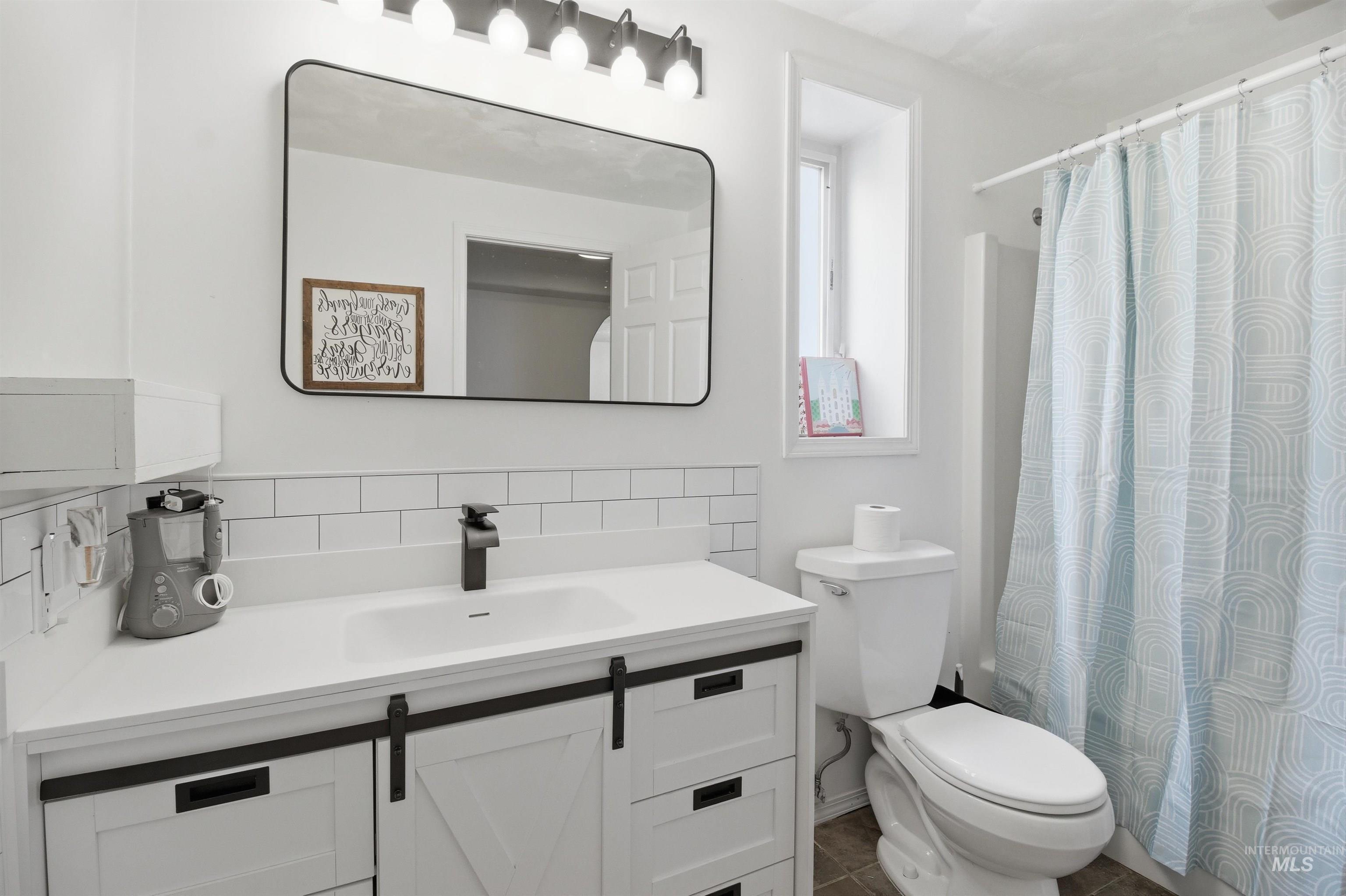 237 Sunrise Dr, Moscow, Idaho 83843, 5 Bedrooms, 3 Bathrooms, Residential For Sale, Price $719,000,MLS 98980475