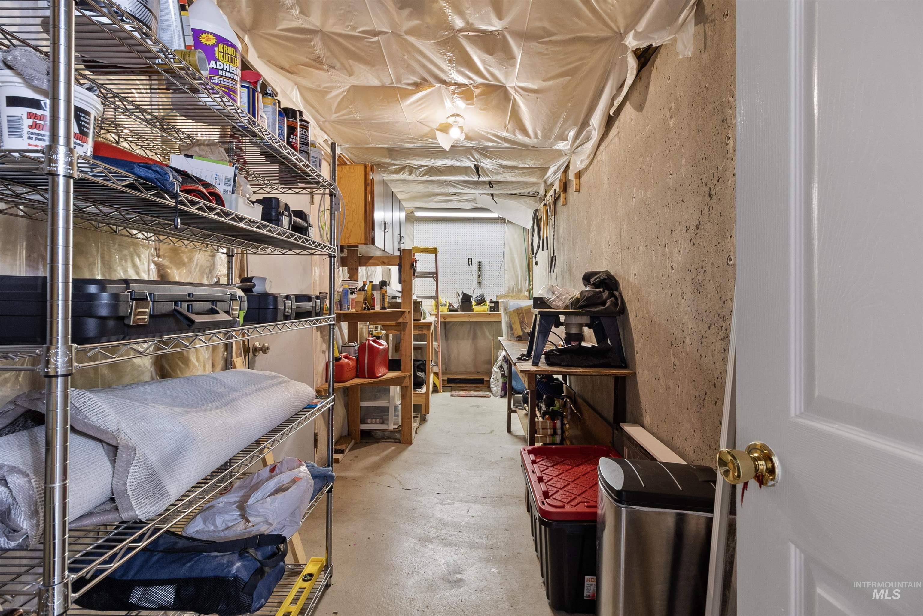 237 Sunrise Dr, Moscow, Idaho 83843, 5 Bedrooms, 3 Bathrooms, Residential For Sale, Price $719,000,MLS 98980475