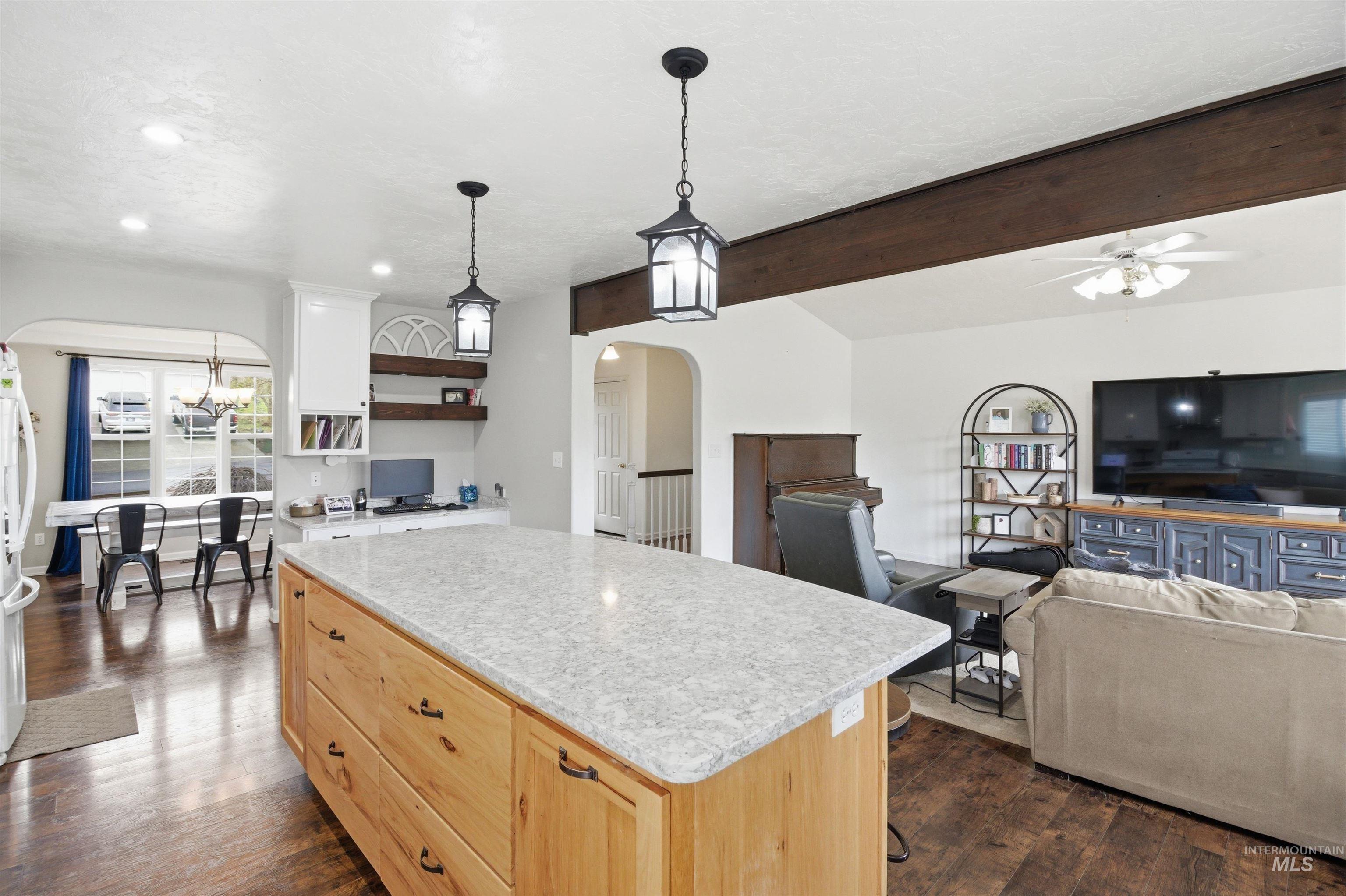 237 Sunrise Dr, Moscow, Idaho 83843, 5 Bedrooms, 3 Bathrooms, Residential For Sale, Price $719,000,MLS 98980475