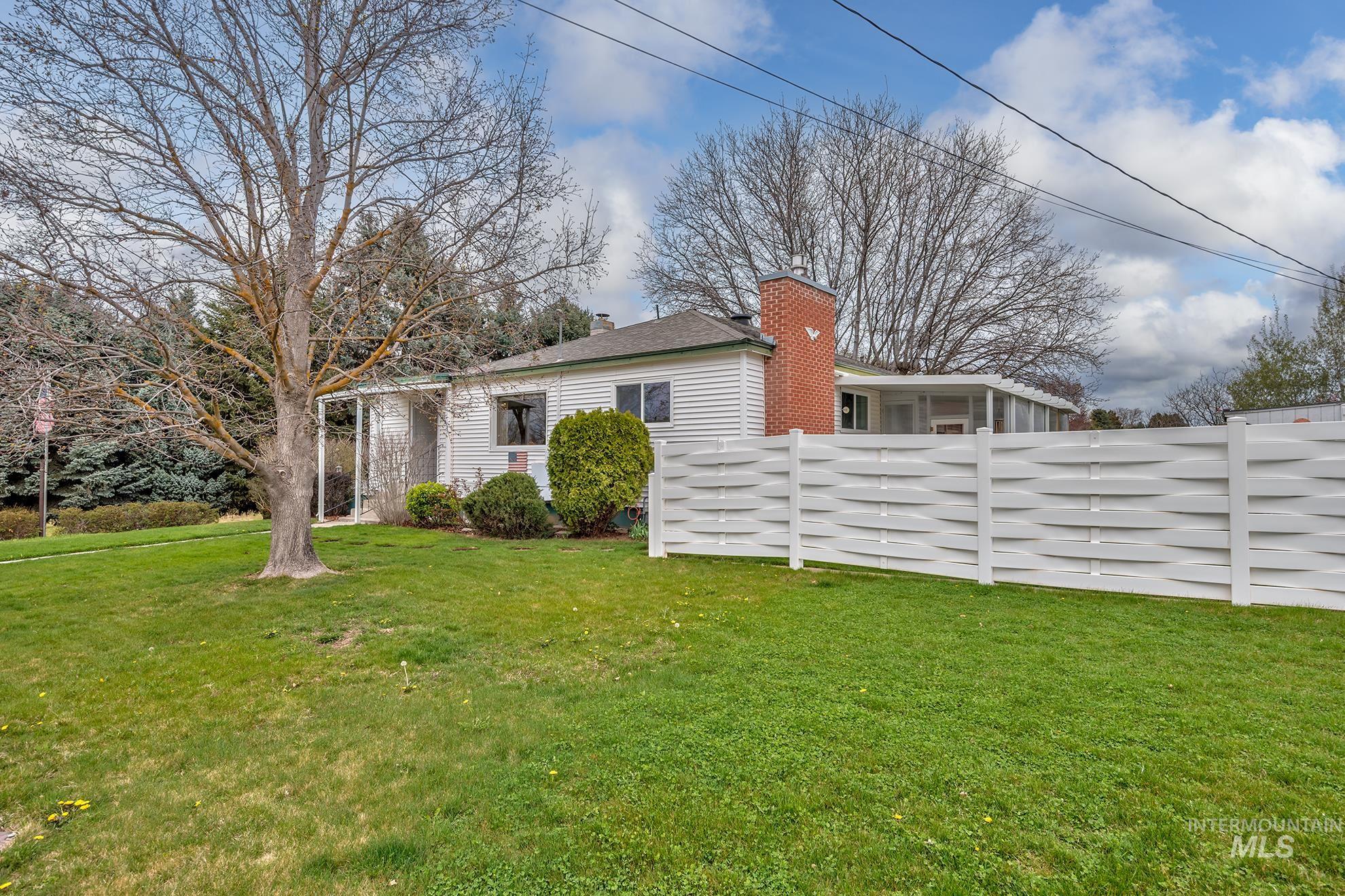 148 N 20th St, Payette, Idaho 83661, 3 Bedrooms, 2 Bathrooms, Residential For Sale, Price $399,000,MLS 98980477