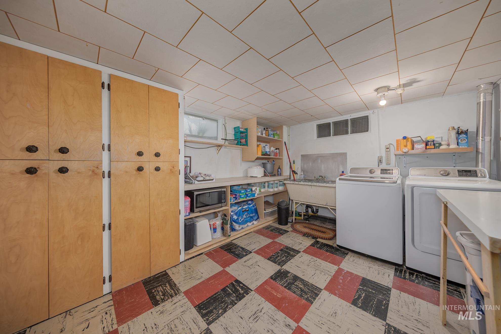 148 N 20th St, Payette, Idaho 83661, 3 Bedrooms, 2 Bathrooms, Residential For Sale, Price $399,000,MLS 98980477