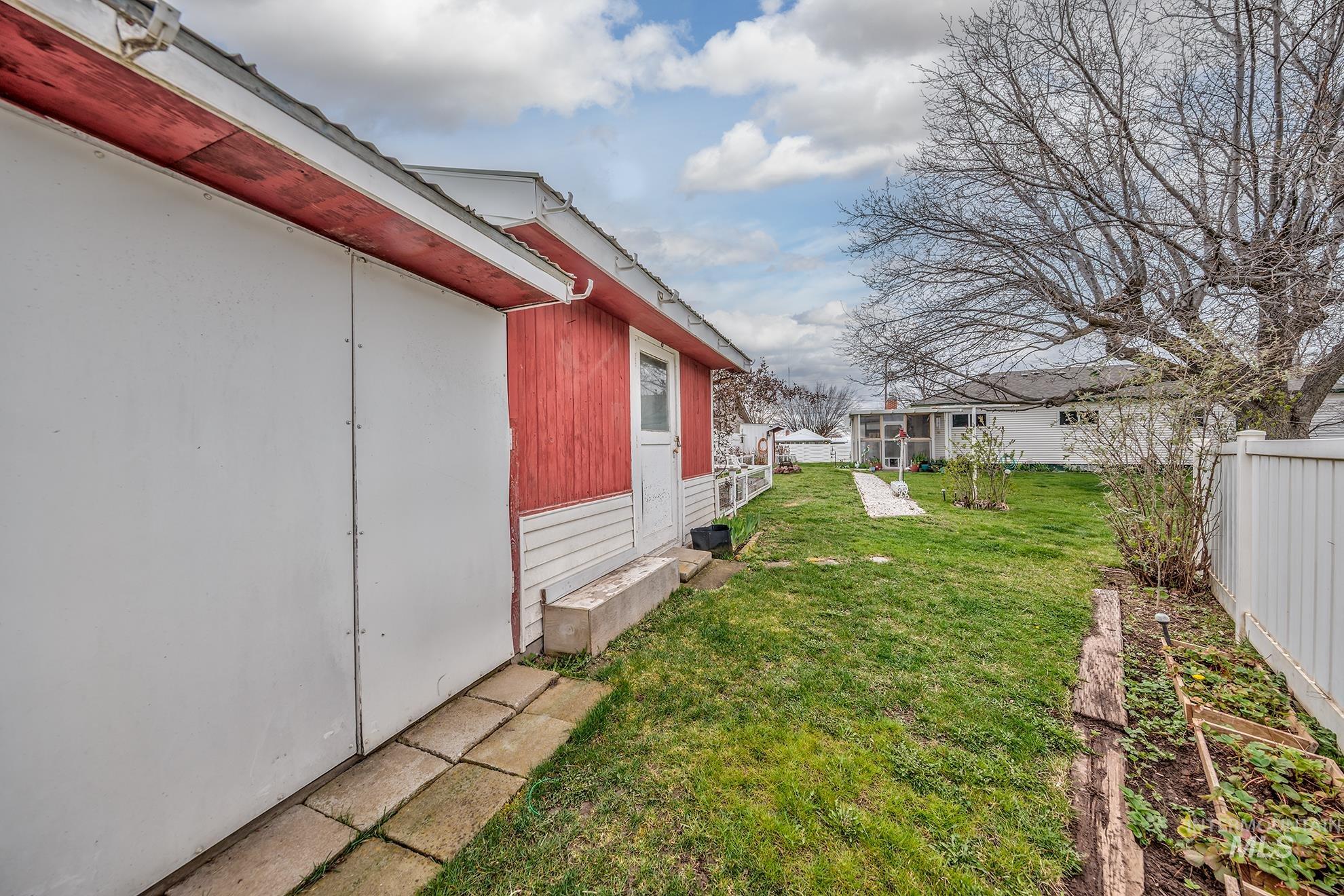 148 N 20th St, Payette, Idaho 83661, 3 Bedrooms, 2 Bathrooms, Residential For Sale, Price $399,000,MLS 98980477