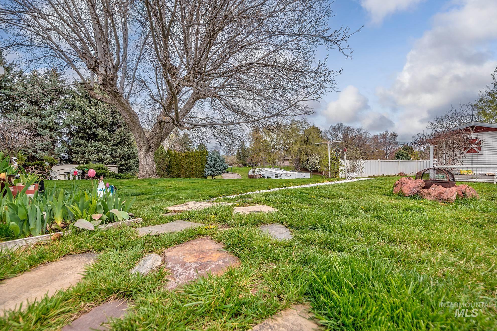 148 N 20th St, Payette, Idaho 83661, 3 Bedrooms, 2 Bathrooms, Residential For Sale, Price $399,000,MLS 98980477