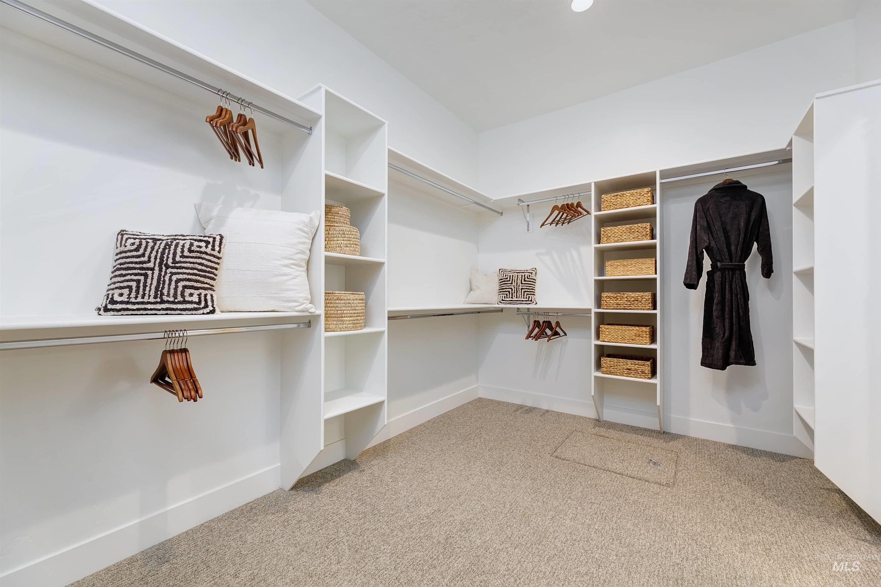 4390 W Strant Dr., Eagle, Idaho 83616, 3 Bedrooms, 2.5 Bathrooms, Residential For Sale, Price $1,416,907,MLS 98980480