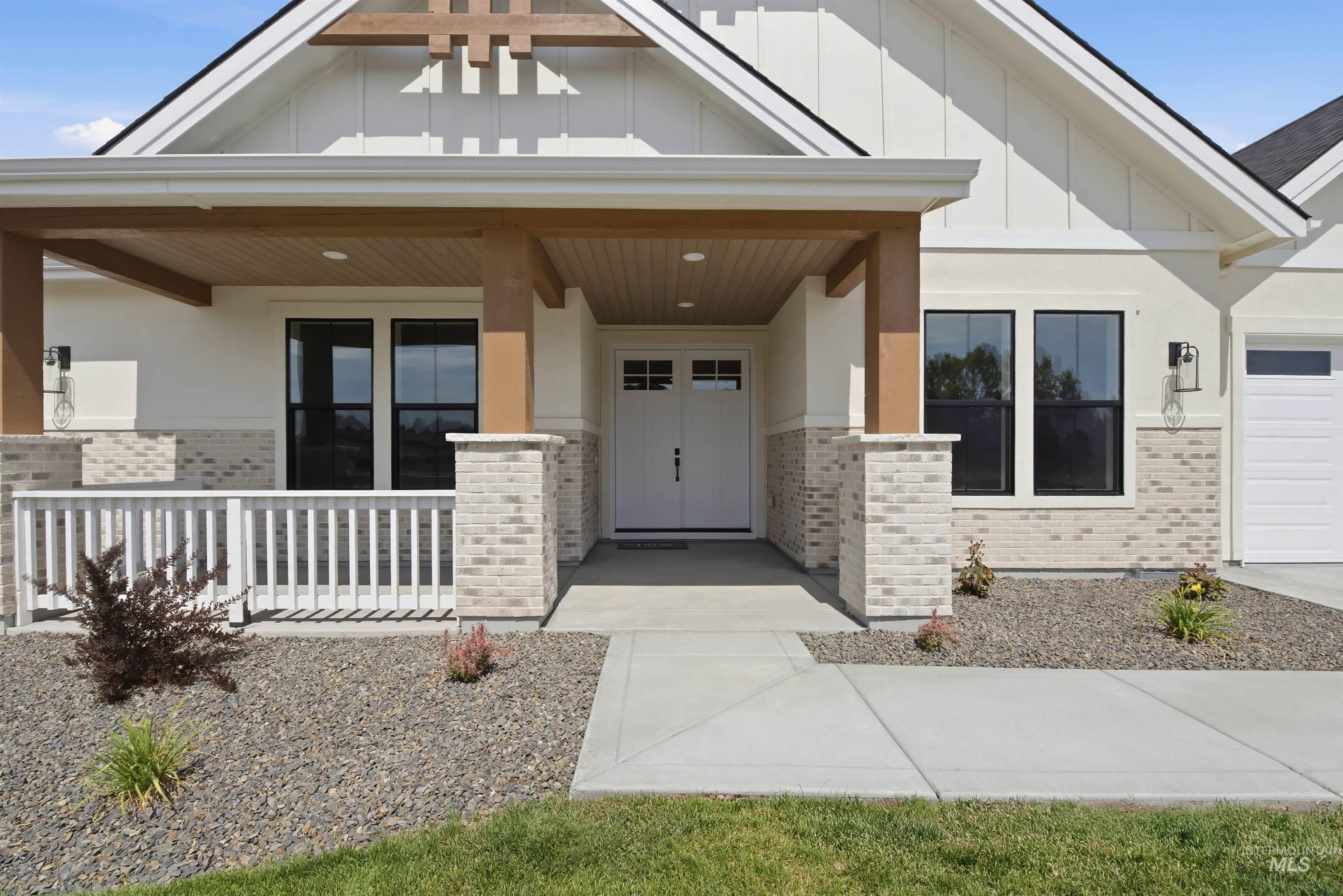 4390 W Strant Dr., Eagle, Idaho 83616, 3 Bedrooms, 2.5 Bathrooms, Residential For Sale, Price $1,194,821,MLS 98980480