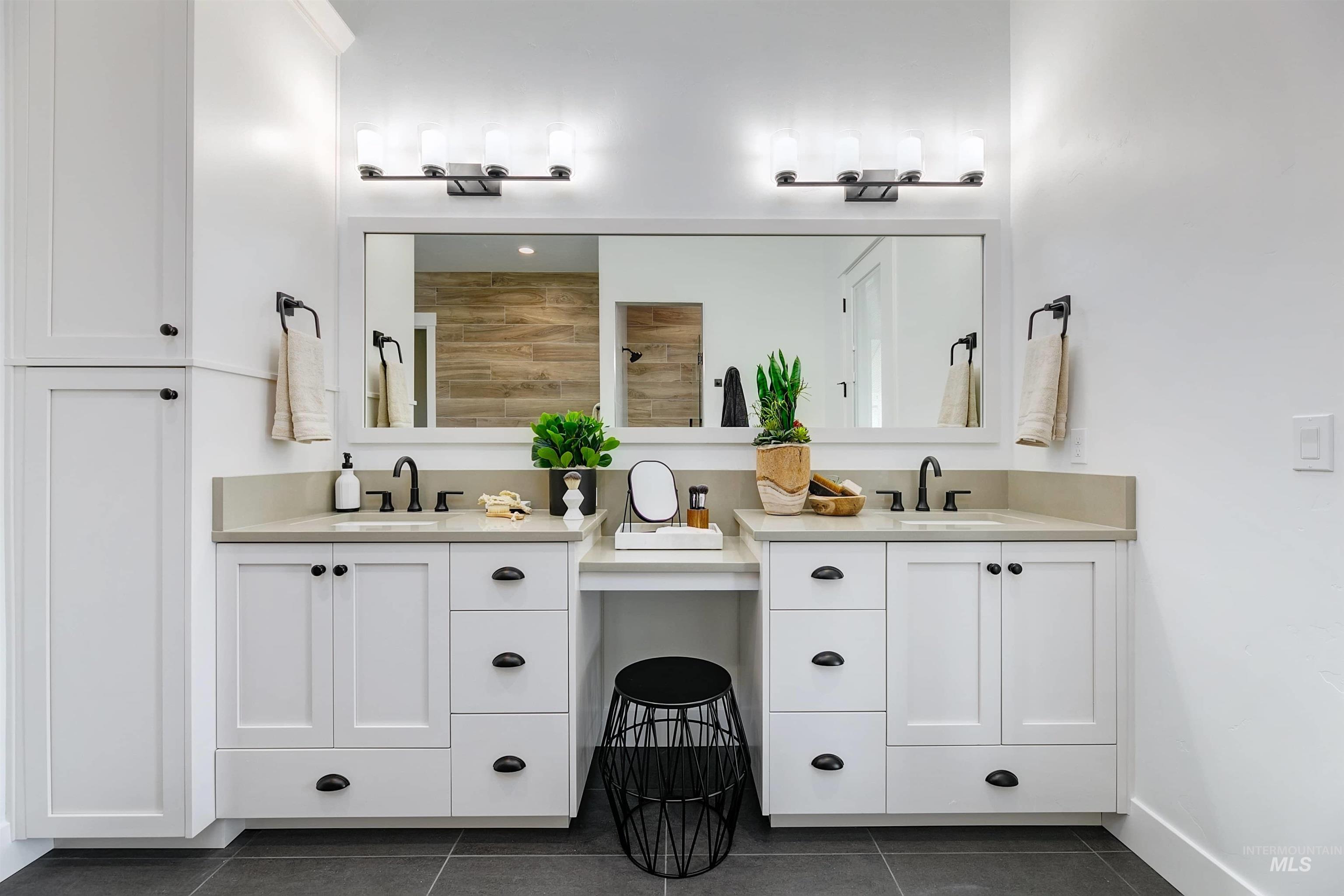 4390 W Strant Dr., Eagle, Idaho 83616, 3 Bedrooms, 2.5 Bathrooms, Residential For Sale, Price $1,416,907,MLS 98980480