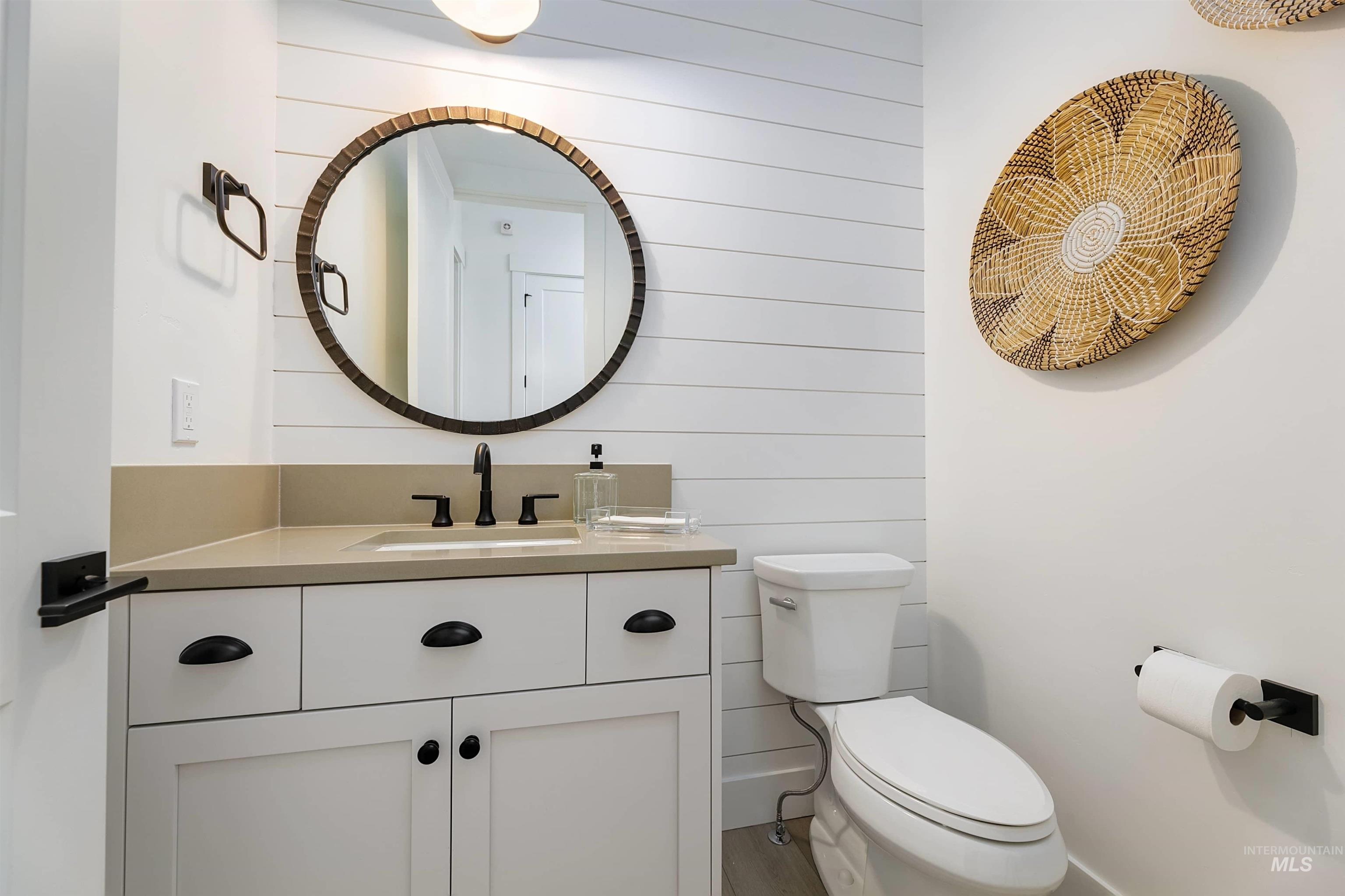 4390 W Strant Dr., Eagle, Idaho 83616, 3 Bedrooms, 2.5 Bathrooms, Residential For Sale, Price $1,416,907,MLS 98980480