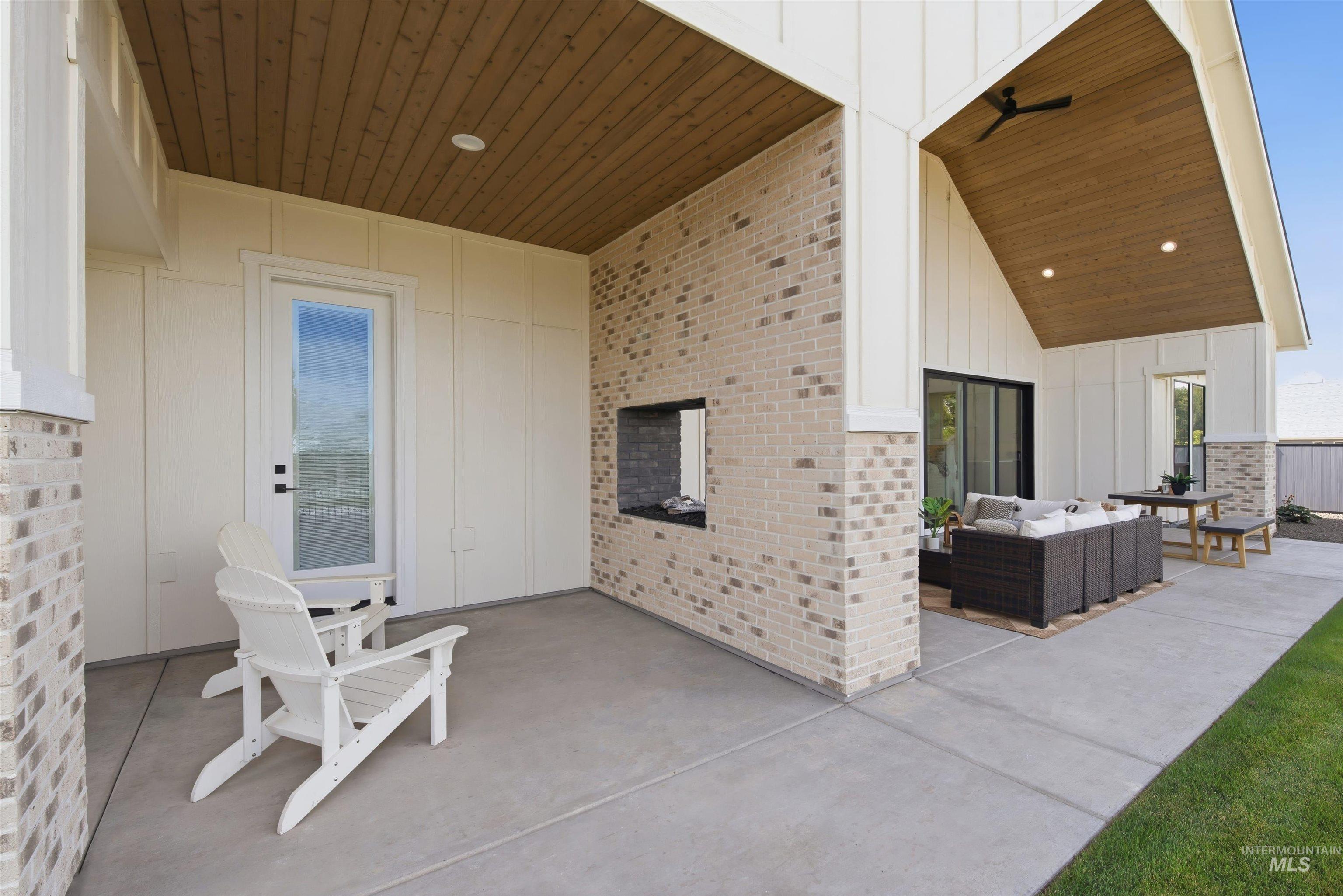 4390 W Strant Dr., Eagle, Idaho 83616, 3 Bedrooms, 2.5 Bathrooms, Residential For Sale, Price $1,194,821,MLS 98980480
