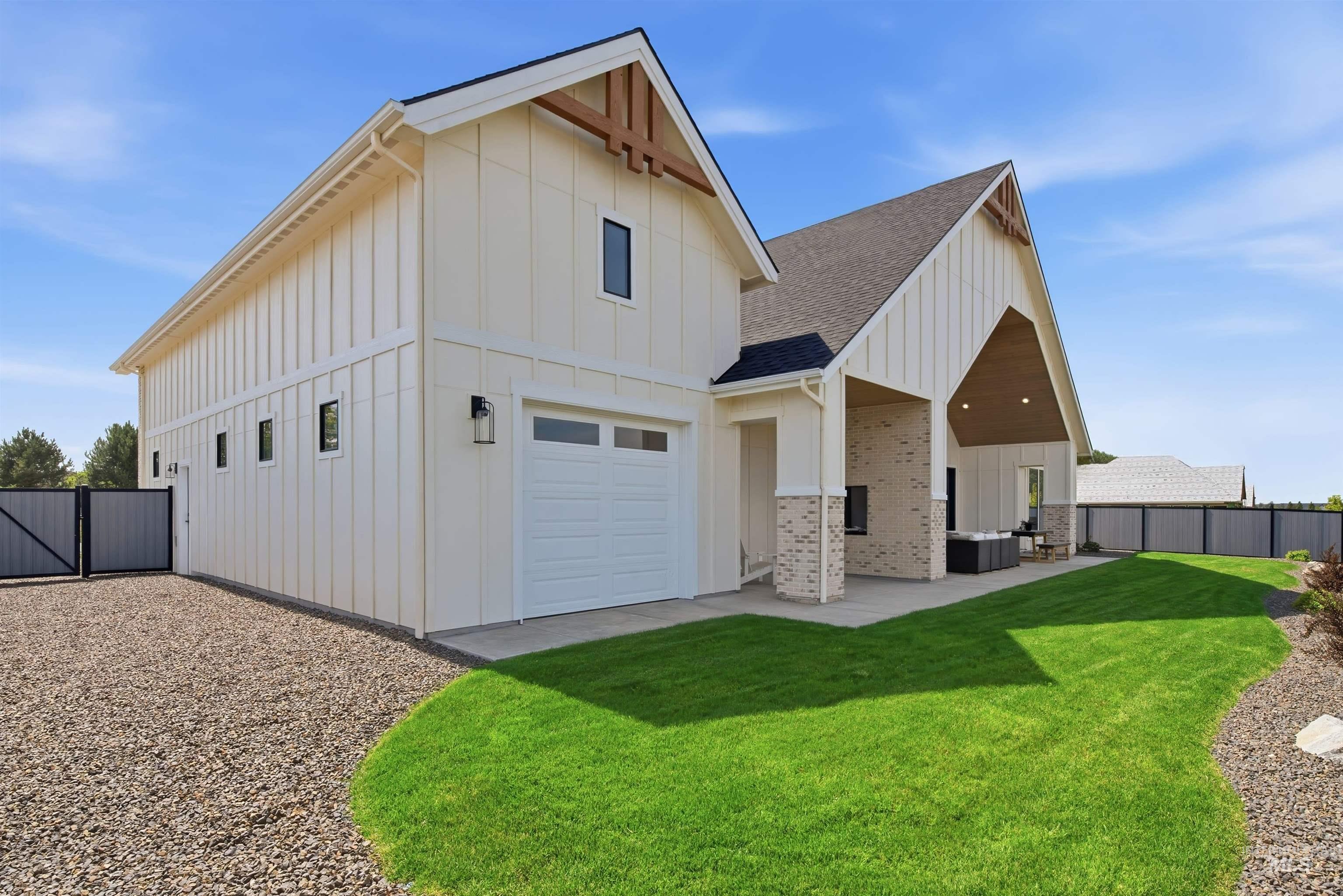 4390 W Strant Dr., Eagle, Idaho 83616, 3 Bedrooms, 2.5 Bathrooms, Residential For Sale, Price $1,194,821,MLS 98980480