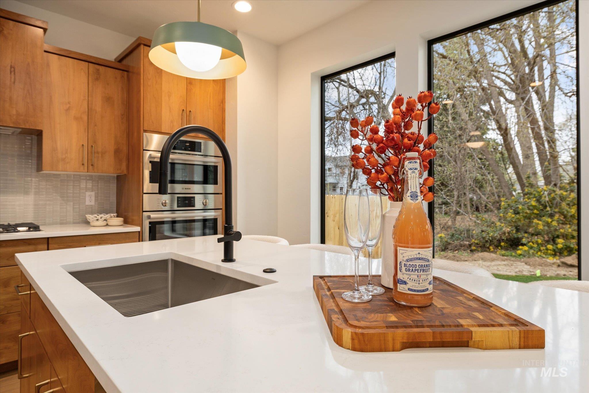 5616 W Grover St, Boise, Idaho 83705, 4 Bedrooms, 3 Bathrooms, Residential For Sale, Price $799,800,MLS 98980481