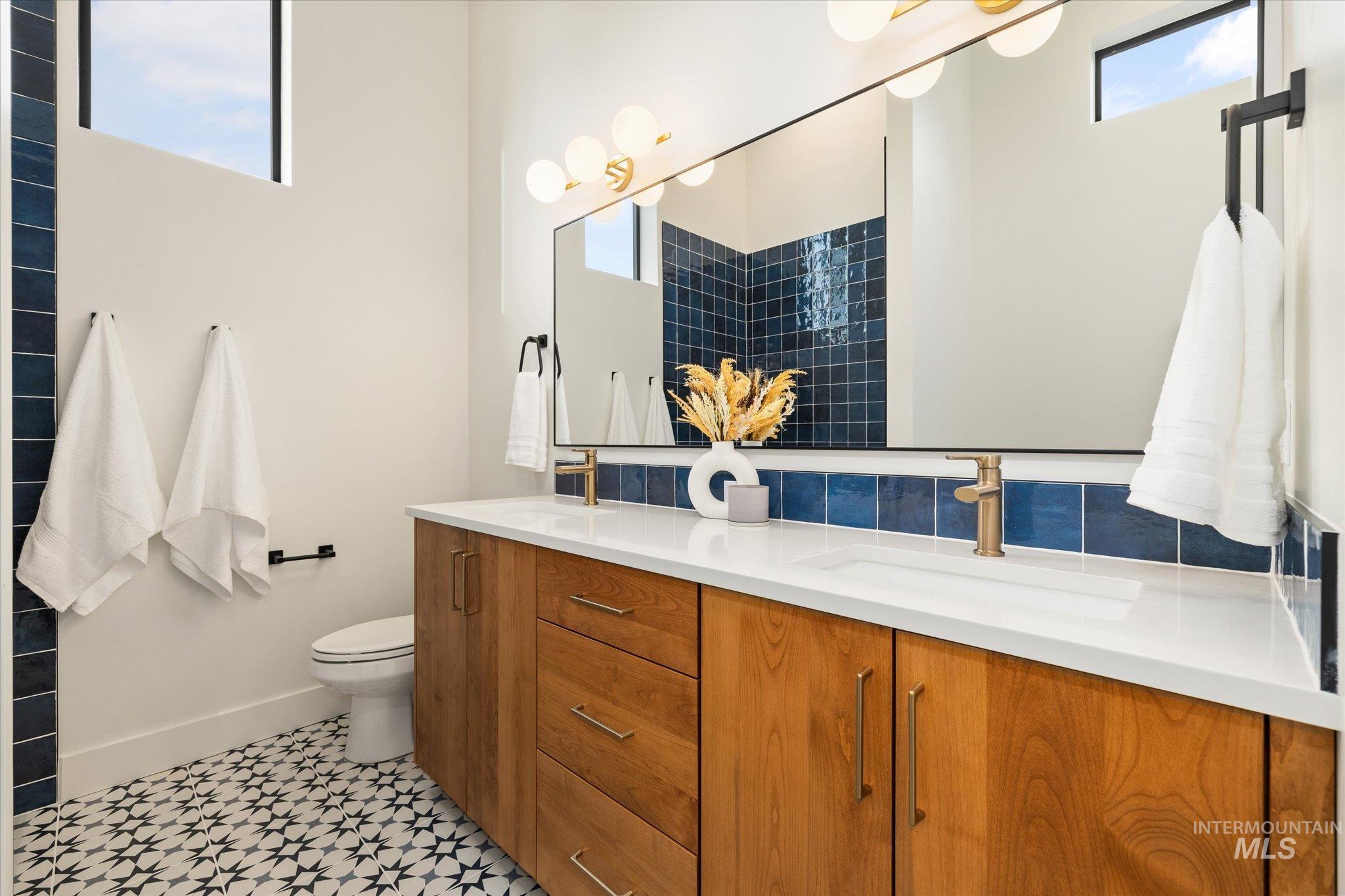 5616 W Grover St, Boise, Idaho 83705, 4 Bedrooms, 3 Bathrooms, Residential For Sale, Price $799,800,MLS 98980481