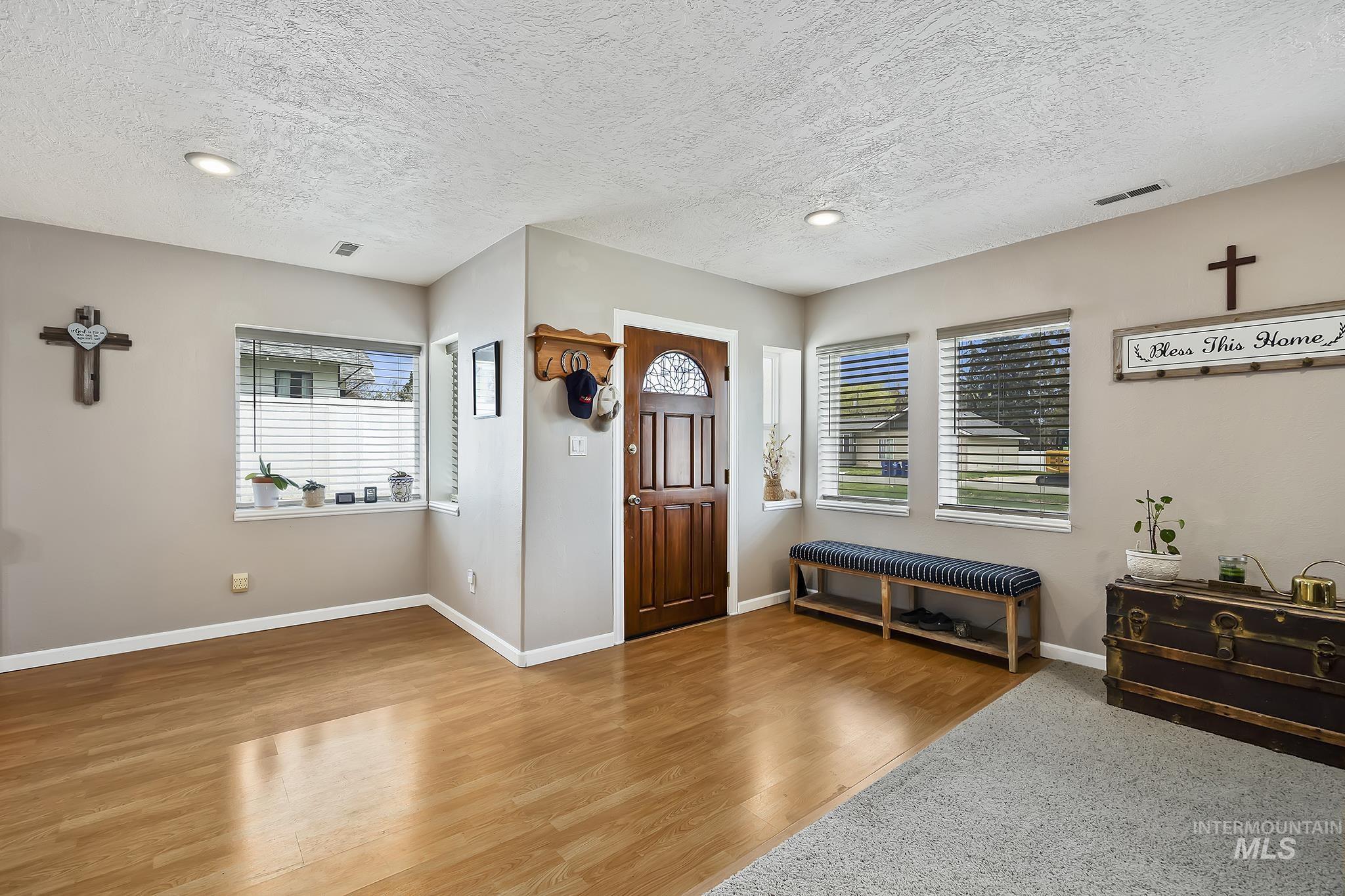 704 E Avenue D, Jerome, Idaho 83338, 3 Bedrooms, 2 Bathrooms, Residential For Sale, Price $349,950,MLS 98980482