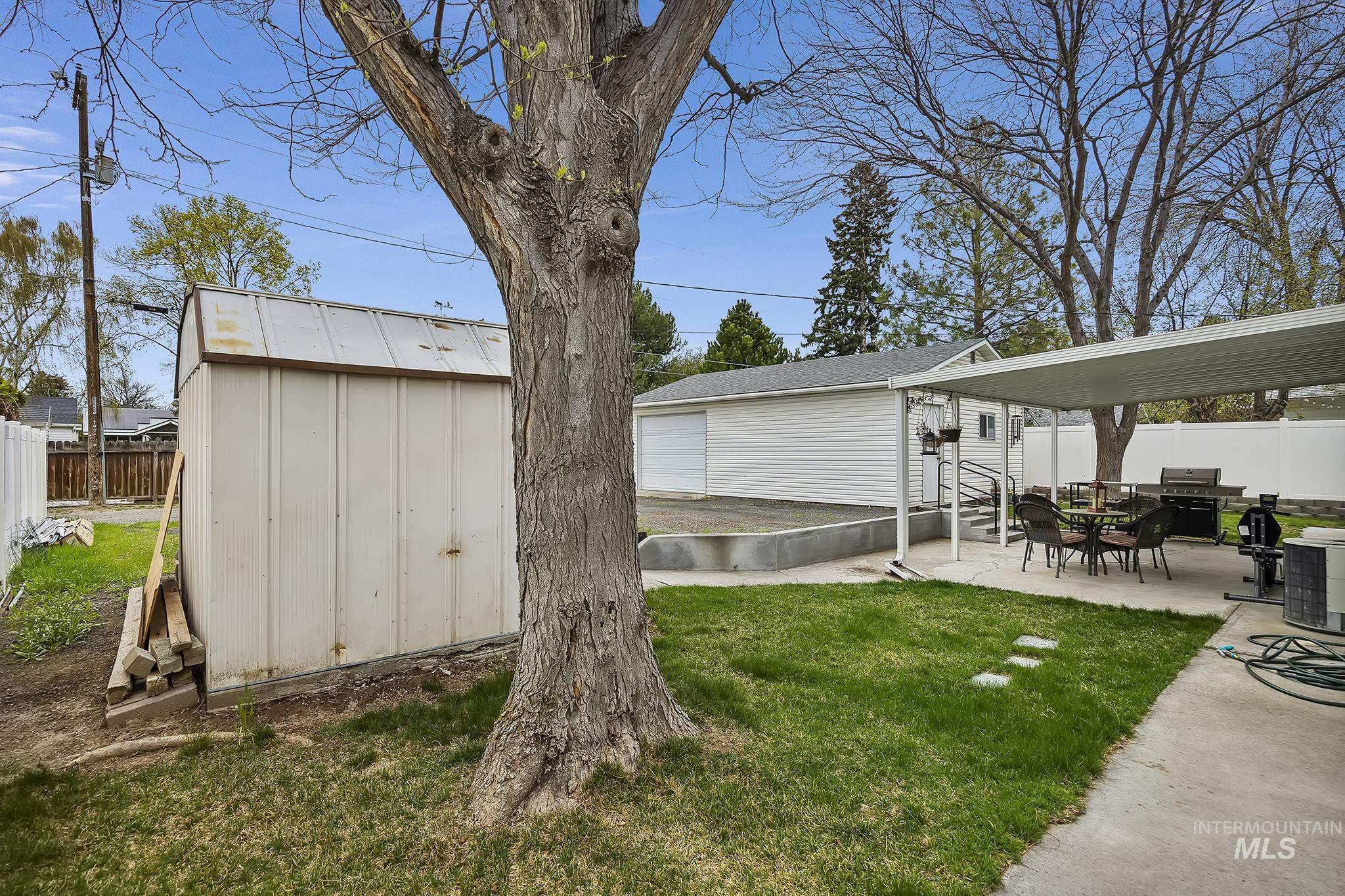 704 E Avenue D, Jerome, Idaho 83338, 3 Bedrooms, 2 Bathrooms, Residential For Sale, Price $349,950,MLS 98980482