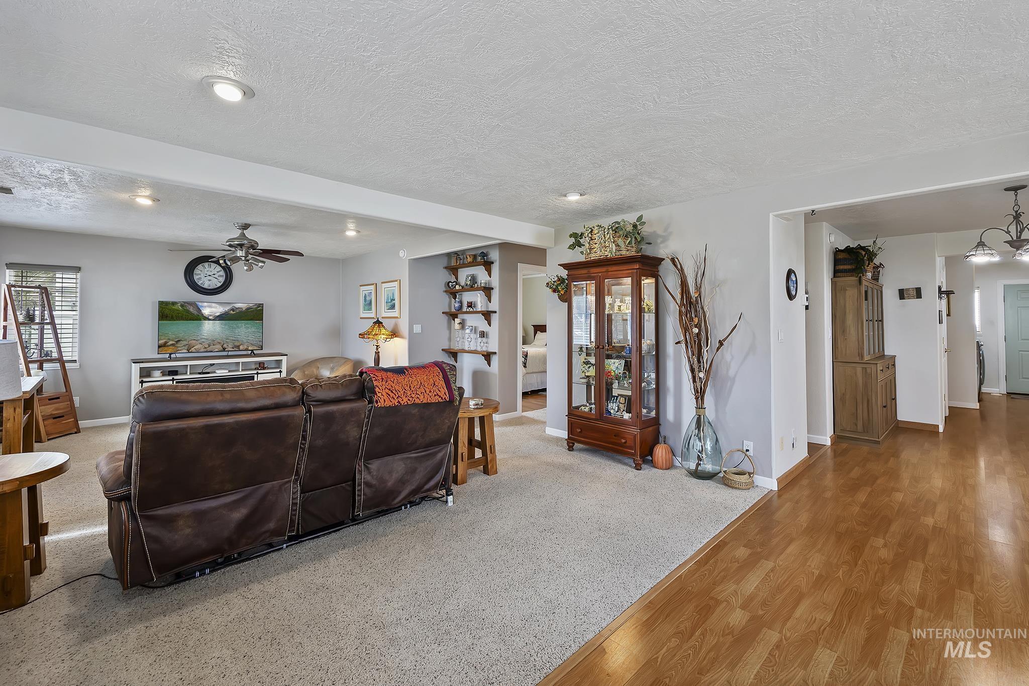 704 E Avenue D, Jerome, Idaho 83338, 3 Bedrooms, 2 Bathrooms, Residential For Sale, Price $349,950,MLS 98980482