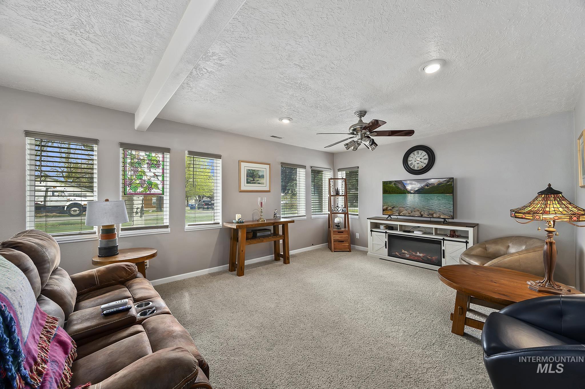 704 E Avenue D, Jerome, Idaho 83338, 3 Bedrooms, 2 Bathrooms, Residential For Sale, Price $349,950,MLS 98980482