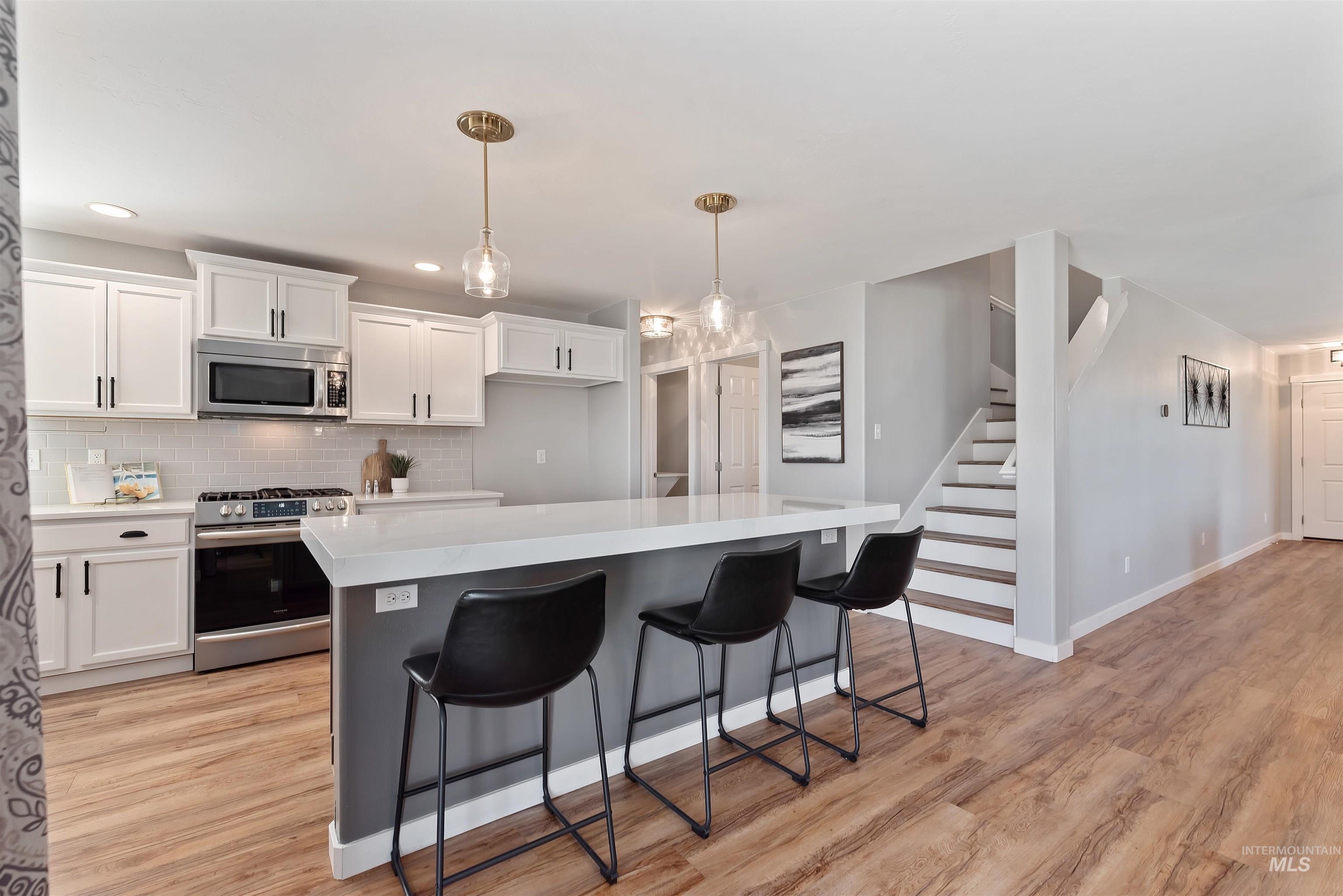 2610 N Snowbell Rd, Kuna, Idaho 83634-3417, 5 Bedrooms, 2.5 Bathrooms, Residential For Sale, Price $600,000,MLS 98980484