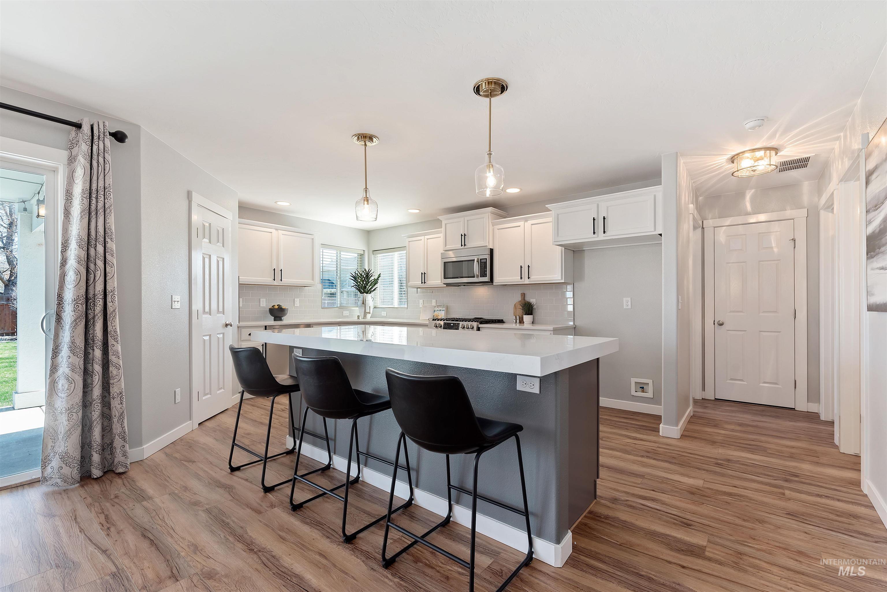 2610 N Snowbell Rd, Kuna, Idaho 83634-3417, 5 Bedrooms, 2.5 Bathrooms, Residential For Sale, Price $600,000,MLS 98980484