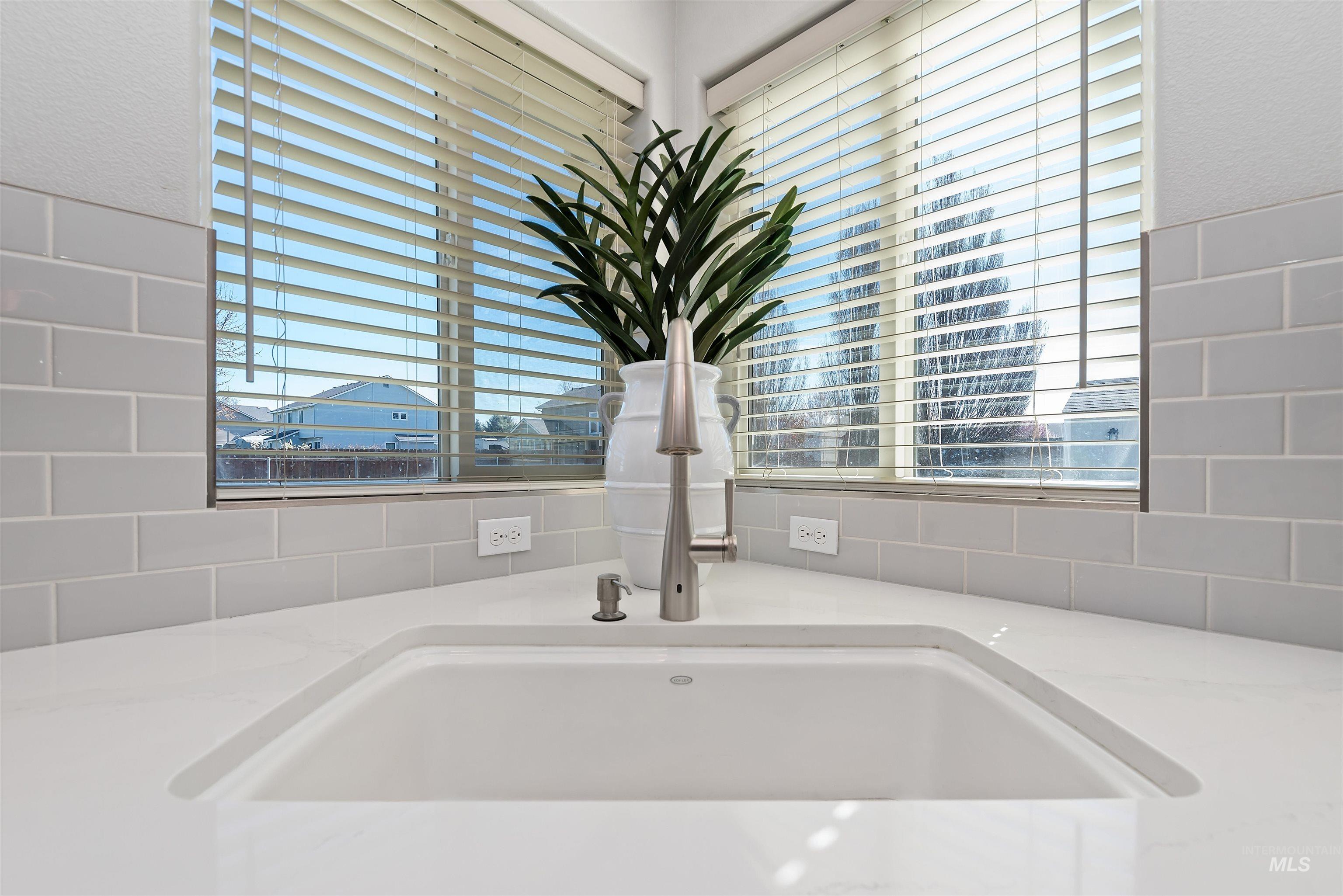 2610 N Snowbell Rd, Kuna, Idaho 83634-3417, 5 Bedrooms, 2.5 Bathrooms, Residential For Sale, Price $600,000,MLS 98980484