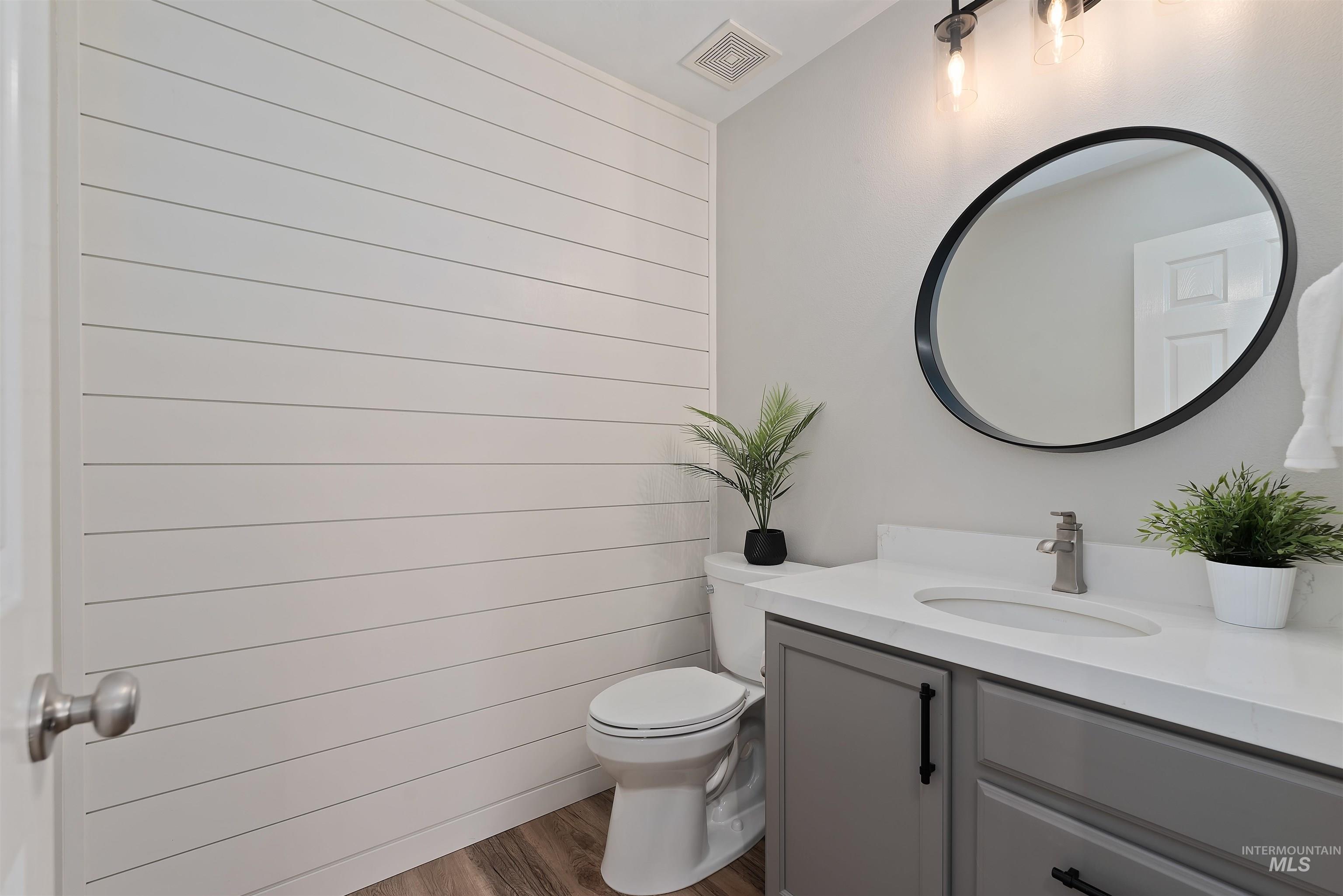 2610 N Snowbell Rd, Kuna, Idaho 83634-3417, 5 Bedrooms, 2.5 Bathrooms, Residential For Sale, Price $600,000,MLS 98980484