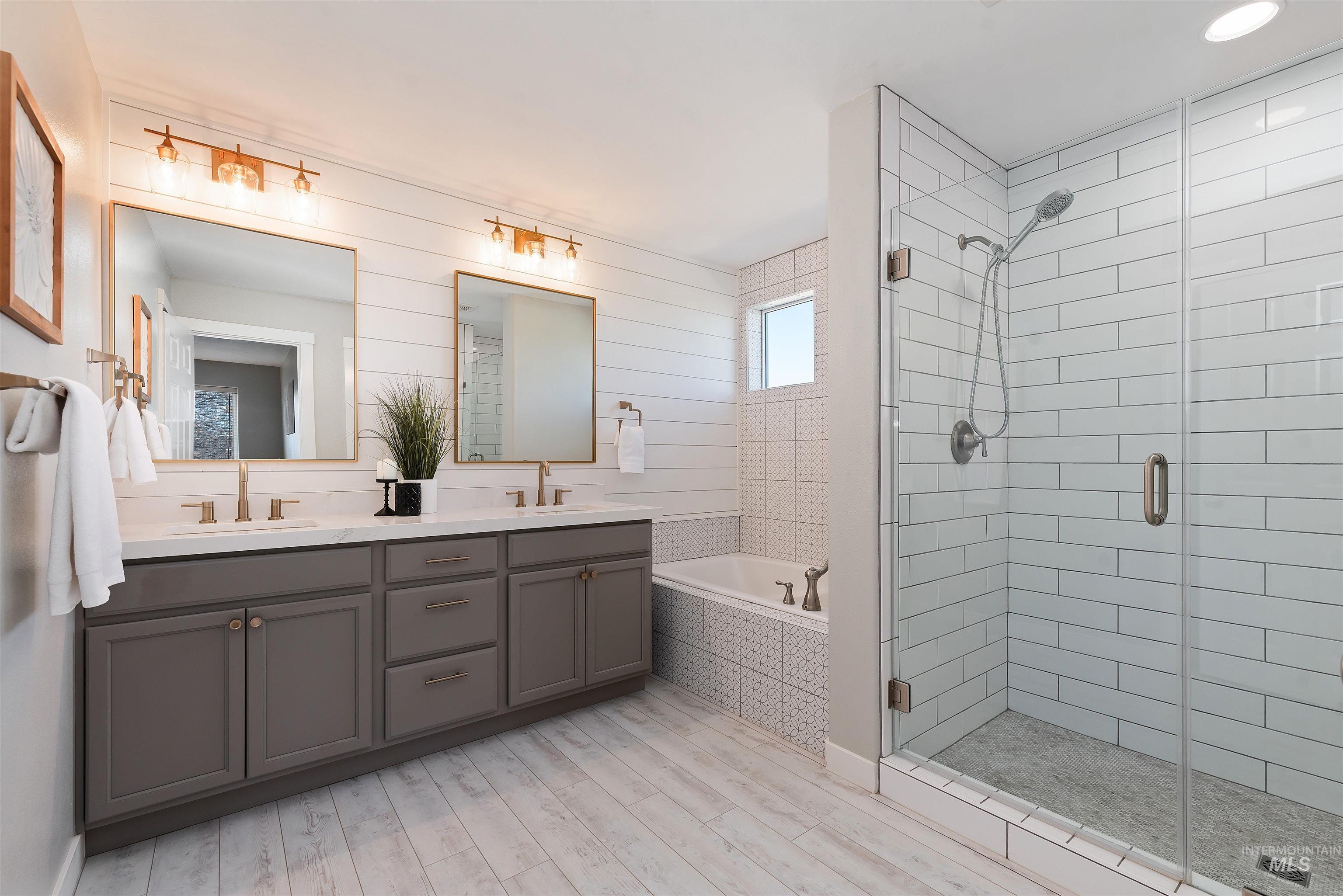 2610 N Snowbell Rd, Kuna, Idaho 83634-3417, 5 Bedrooms, 2.5 Bathrooms, Residential For Sale, Price $600,000,MLS 98980484