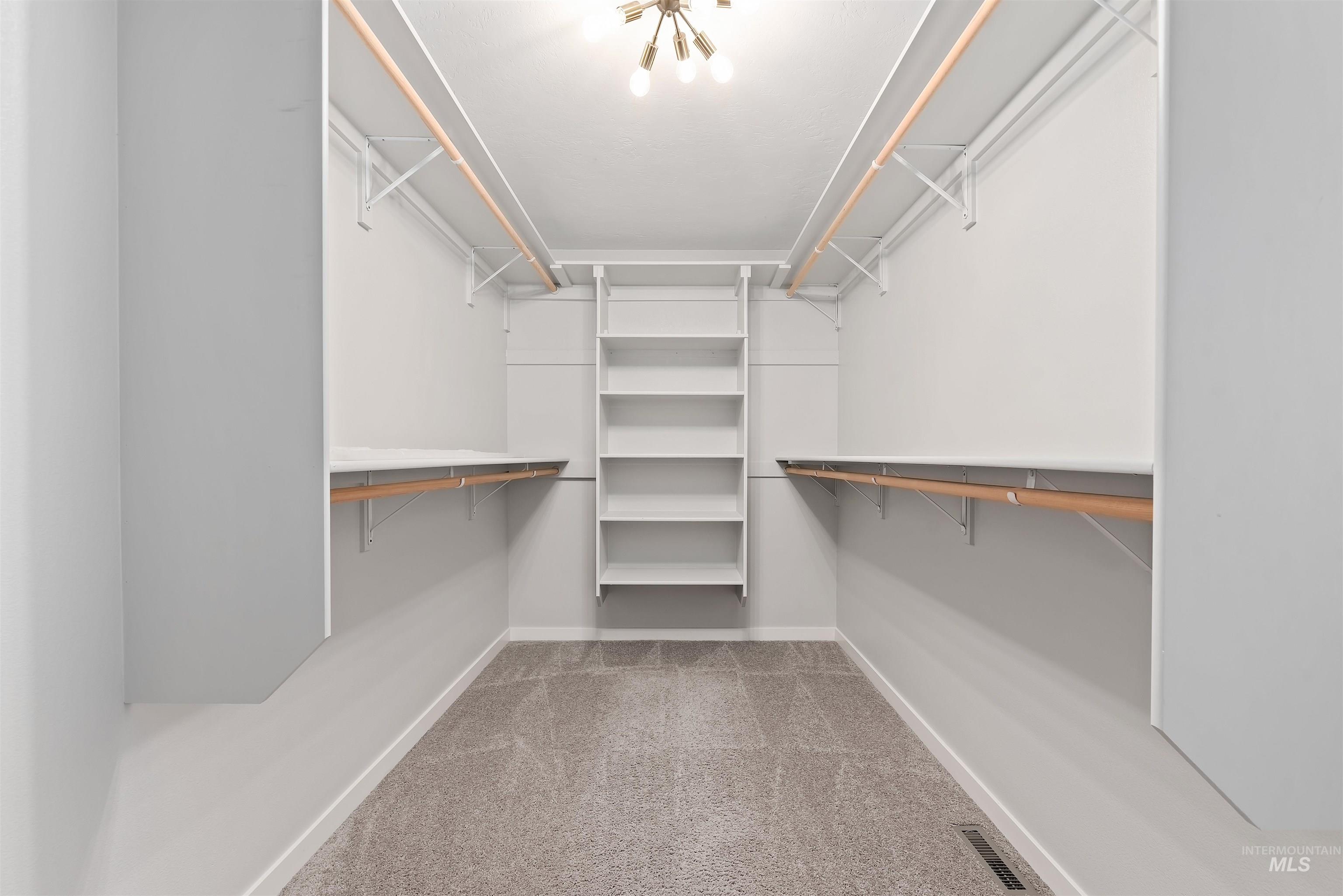 2610 N Snowbell Rd, Kuna, Idaho 83634-3417, 5 Bedrooms, 2.5 Bathrooms, Residential For Sale, Price $600,000,MLS 98980484