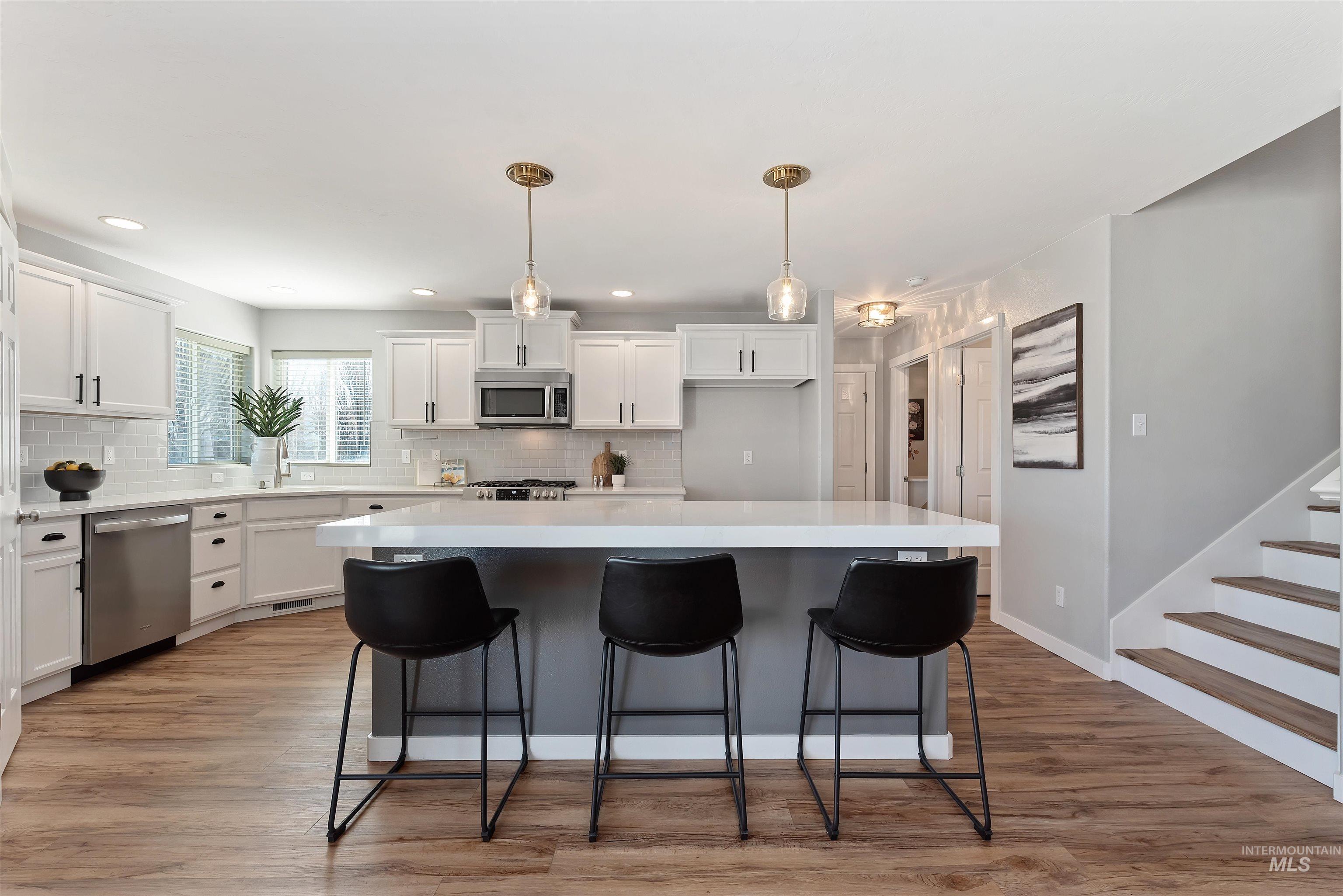 2610 N Snowbell Rd, Kuna, Idaho 83634-3417, 5 Bedrooms, 2.5 Bathrooms, Residential For Sale, Price $600,000,MLS 98980484