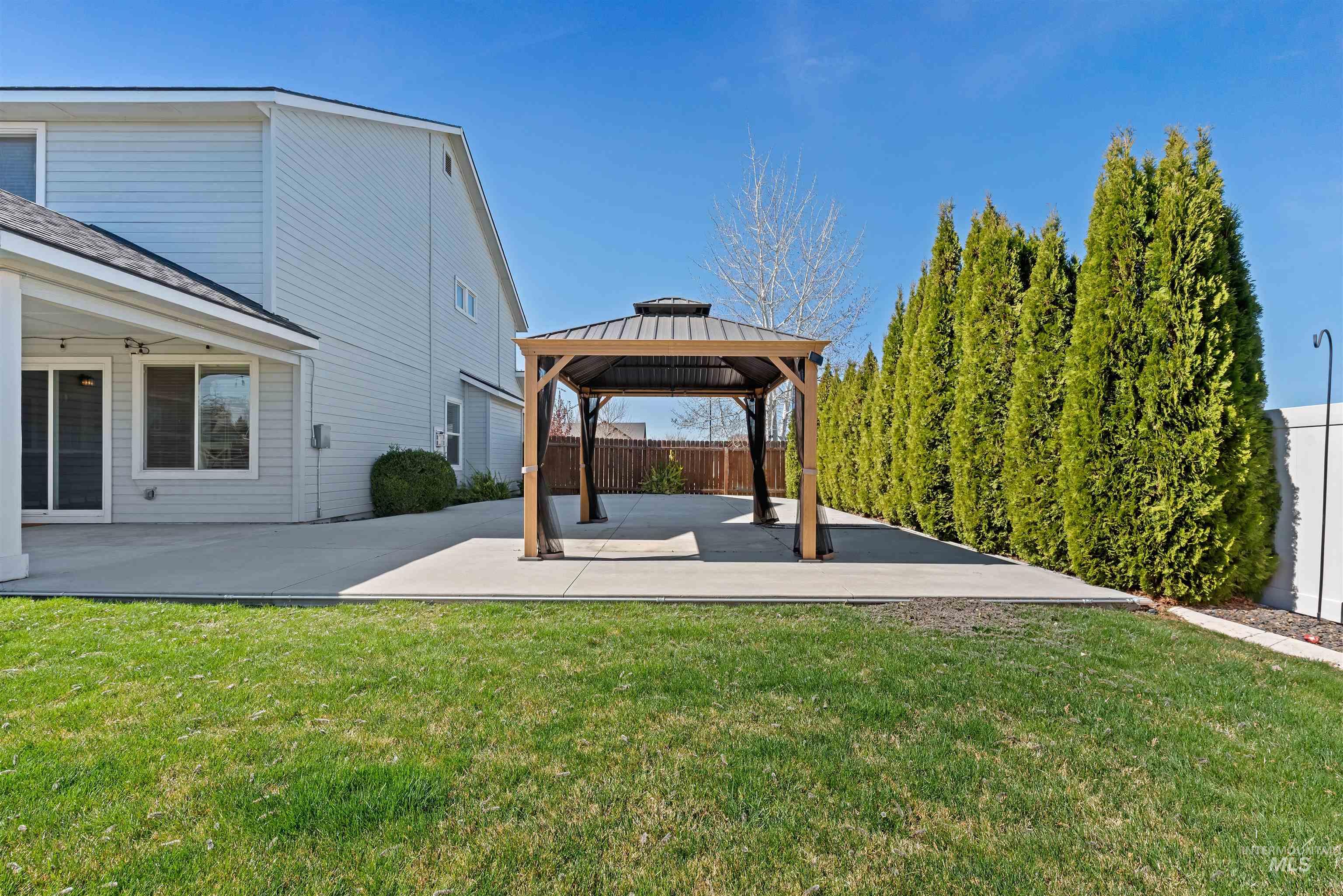 2610 N Snowbell Rd, Kuna, Idaho 83634-3417, 5 Bedrooms, 2.5 Bathrooms, Residential For Sale, Price $600,000,MLS 98980484