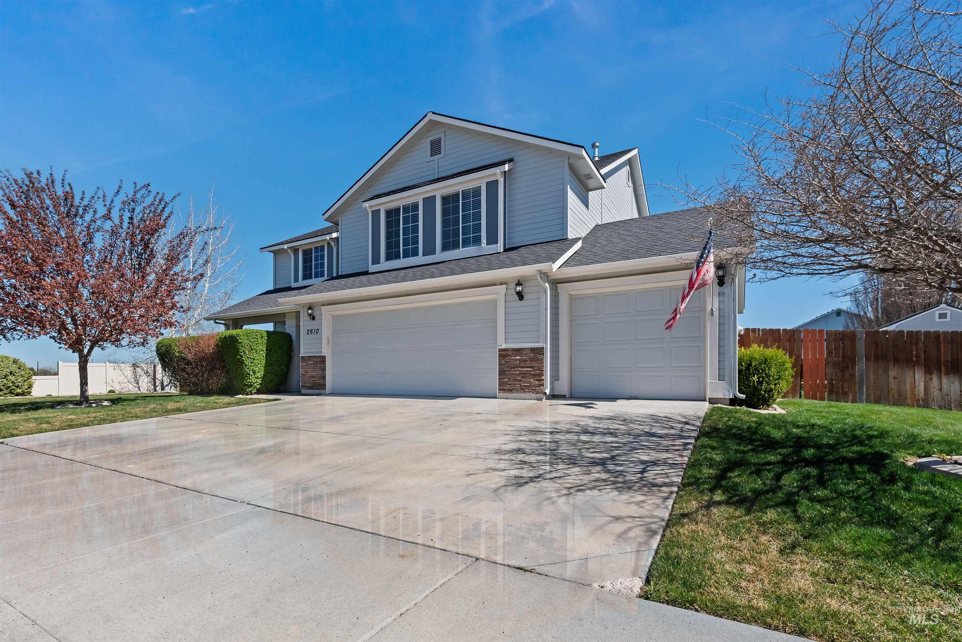 2610 N Snowbell Rd, Kuna, Idaho 83634-3417, 5 Bedrooms, 2.5 Bathrooms, Residential For Sale, Price $600,000,MLS 98980484