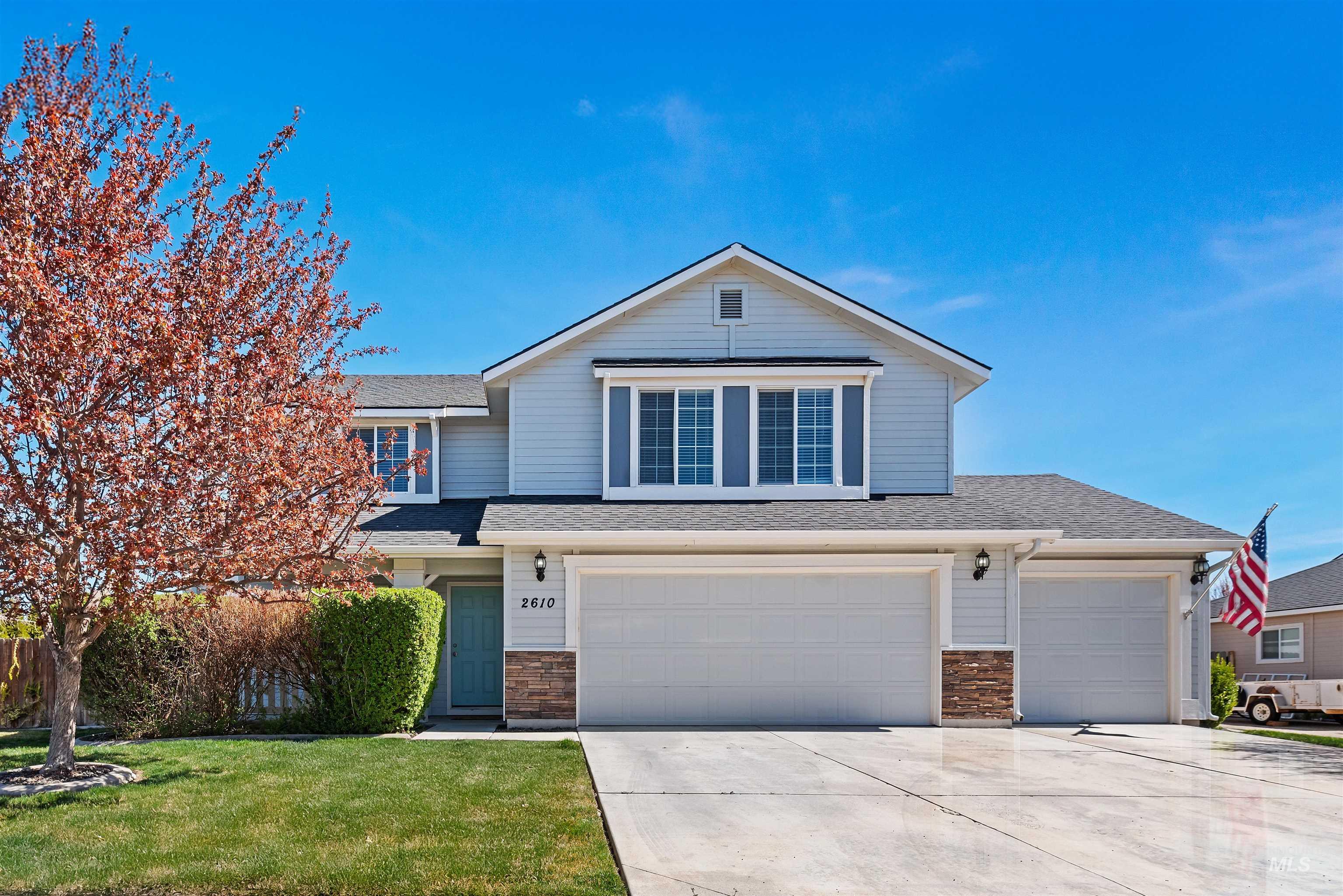 2610 N Snowbell Rd, Kuna, Idaho 83634-3417, 5 Bedrooms, 2.5 Bathrooms, Residential For Sale, Price $600,000,MLS 98980484