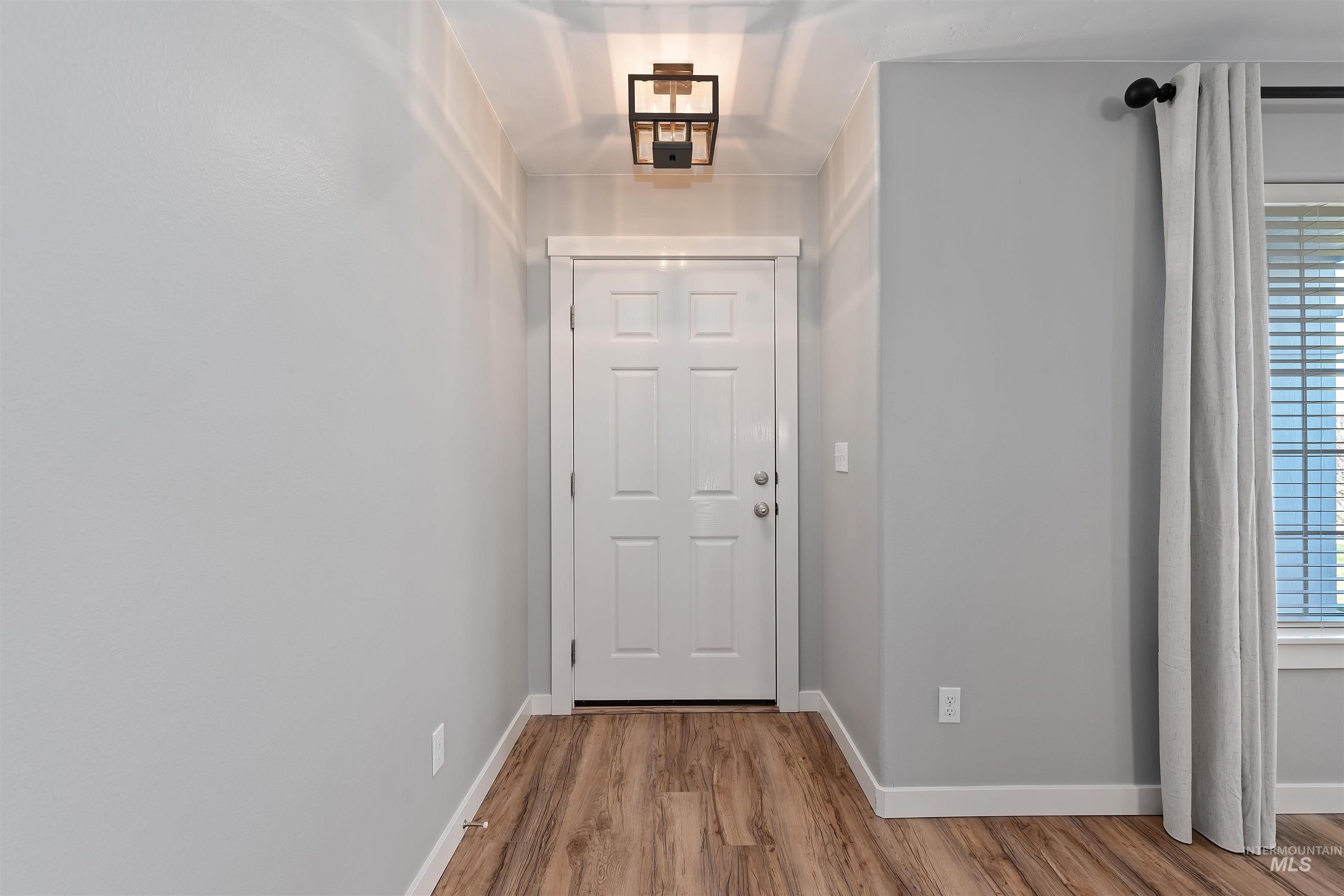 2610 N Snowbell Rd, Kuna, Idaho 83634-3417, 5 Bedrooms, 2.5 Bathrooms, Residential For Sale, Price $600,000,MLS 98980484