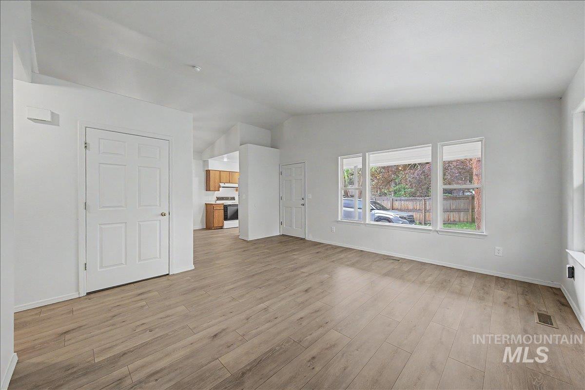 2984 N 26th St, Boise, Idaho 83702, 3 Bedrooms, 2 Bathrooms, Residential For Sale, Price $524,900,MLS 98980486