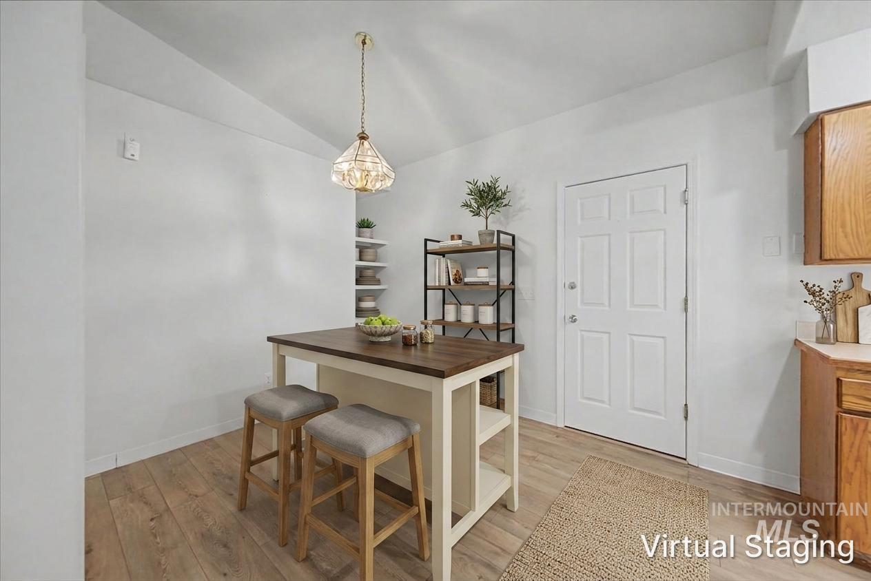 2984 N 26th St, Boise, Idaho 83702, 3 Bedrooms, 2 Bathrooms, Residential For Sale, Price $524,900,MLS 98980486