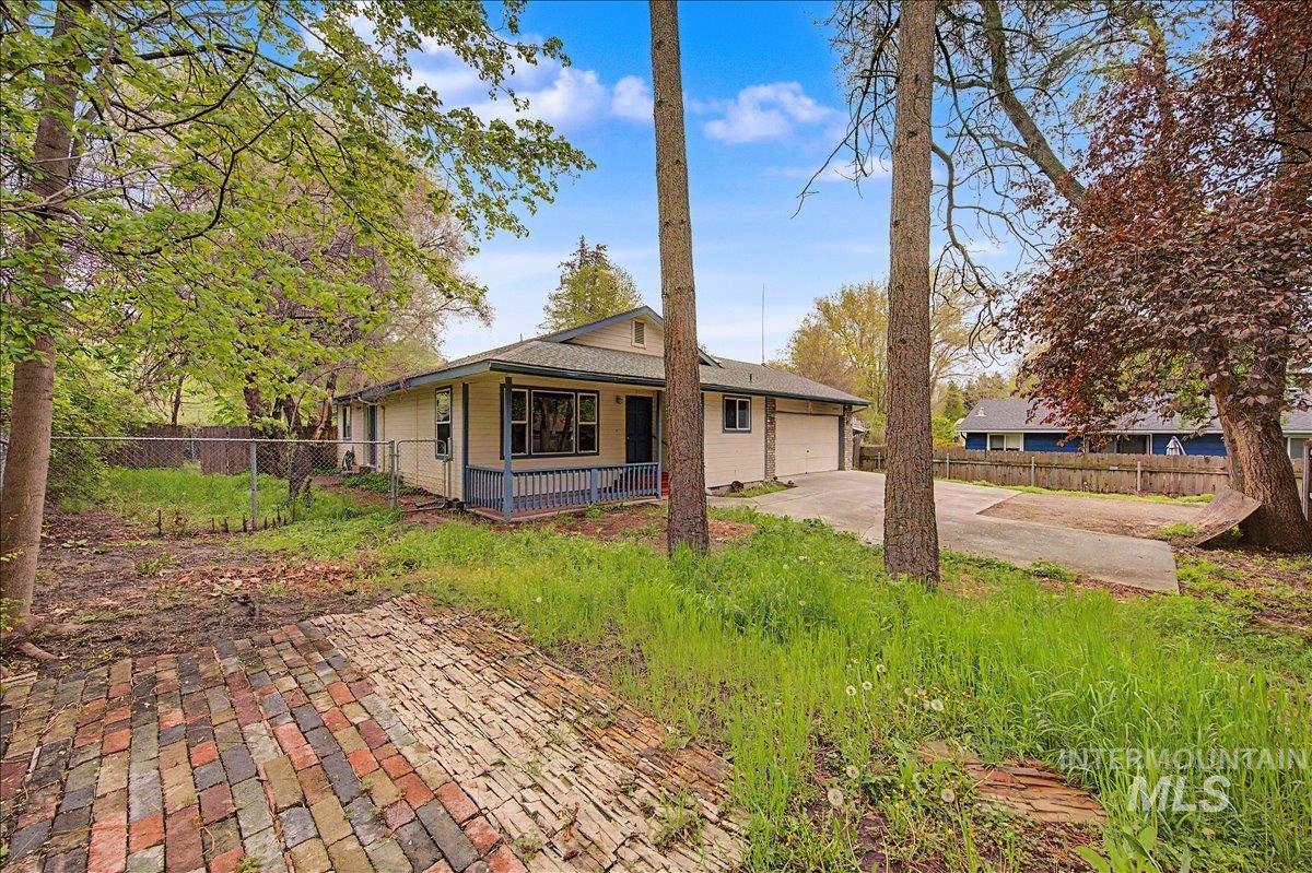 2984 N 26th St, Boise, Idaho 83702, 3 Bedrooms, 2 Bathrooms, Residential For Sale, Price $544,900, 98980486