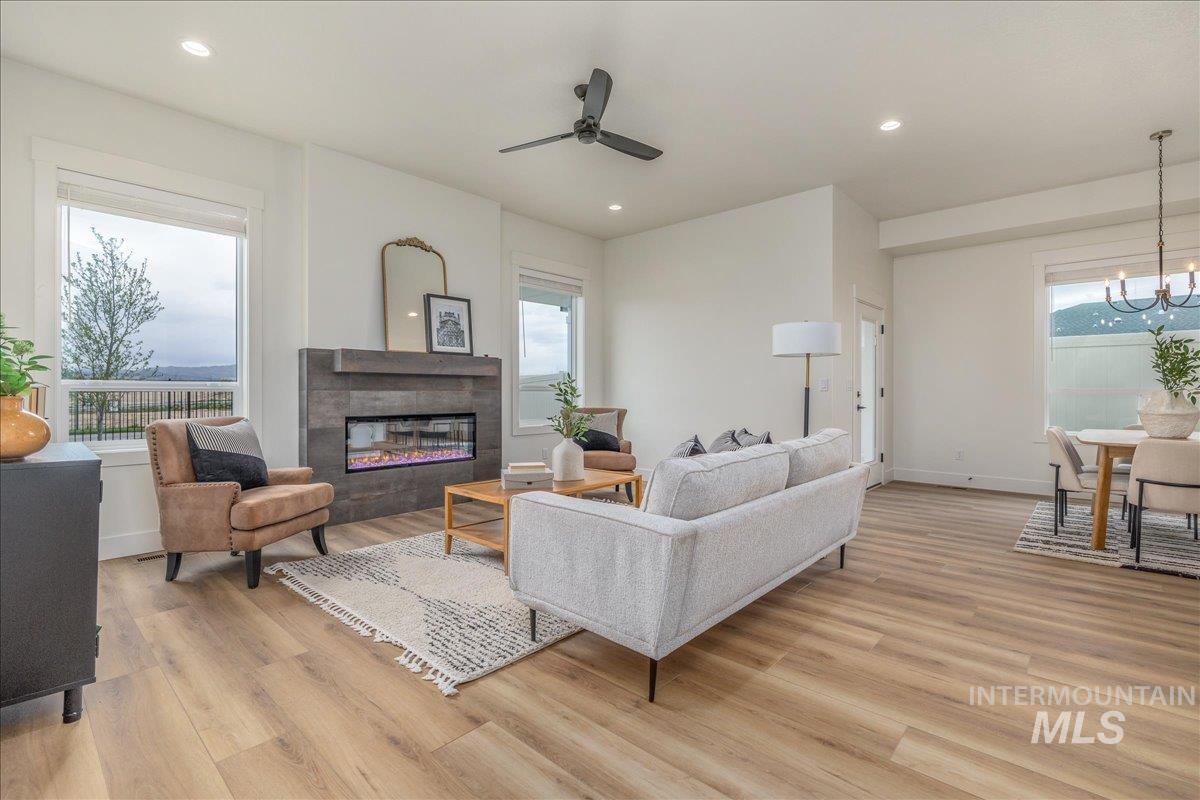 440 S Radiator Way, Boise, Idaho 83716, 3 Bedrooms, 2 Bathrooms, Residential For Sale, Price $470,000,MLS 98980487