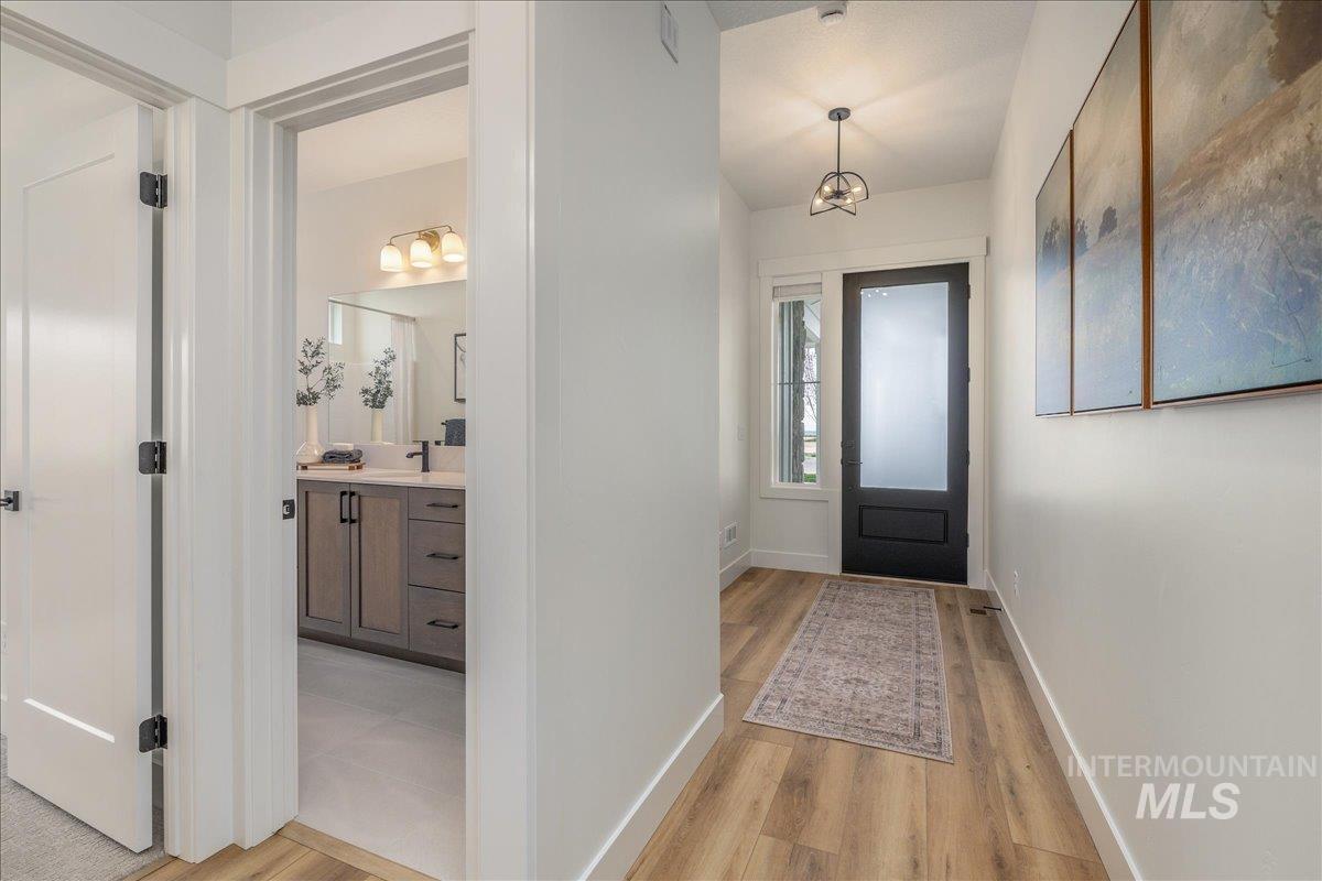 440 S Radiator Way, Boise, Idaho 83716, 3 Bedrooms, 2 Bathrooms, Residential For Sale, Price $470,000,MLS 98980487