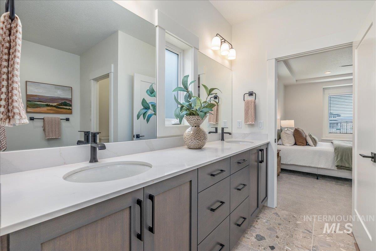 440 S Radiator Way, Boise, Idaho 83716, 3 Bedrooms, 2 Bathrooms, Residential For Sale, Price $470,000,MLS 98980487