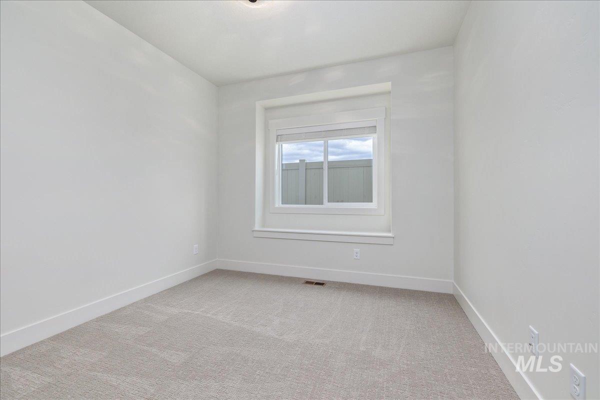 440 S Radiator Way, Boise, Idaho 83716, 3 Bedrooms, 2 Bathrooms, Residential For Sale, Price $470,000,MLS 98980487