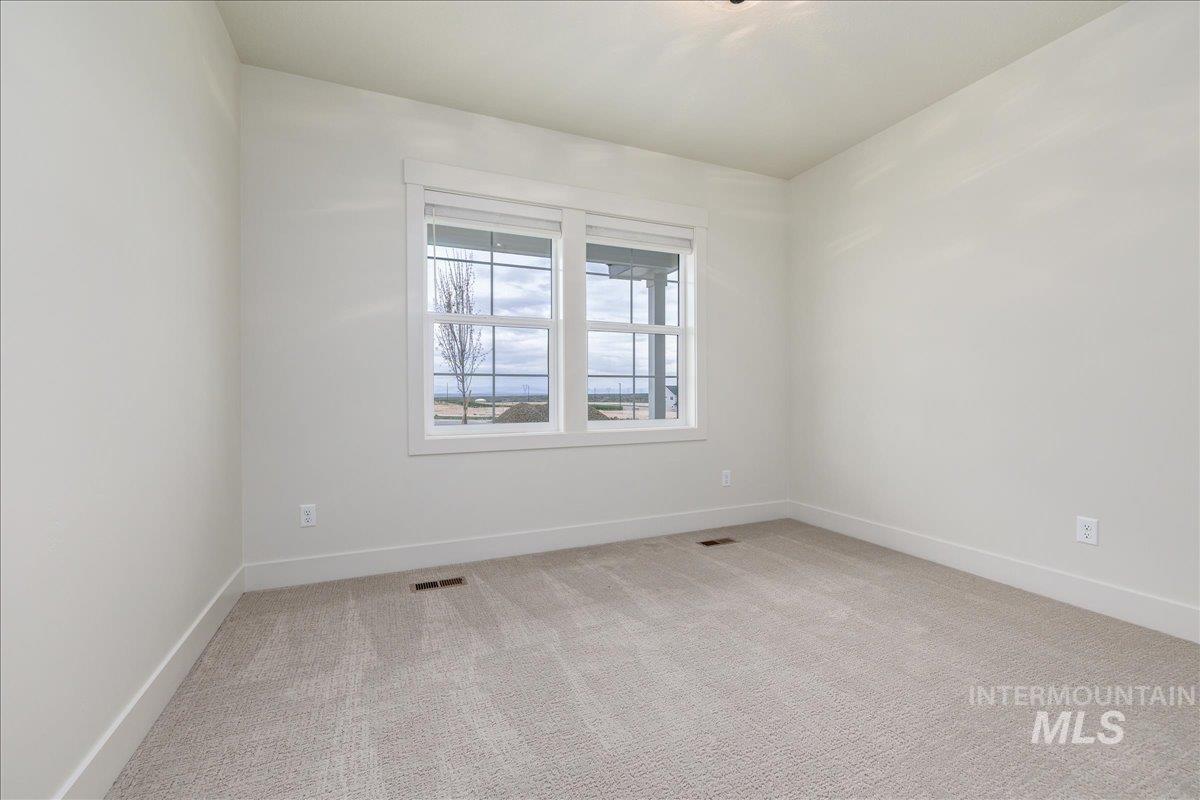 440 S Radiator Way, Boise, Idaho 83716, 3 Bedrooms, 2 Bathrooms, Residential For Sale, Price $470,000,MLS 98980487