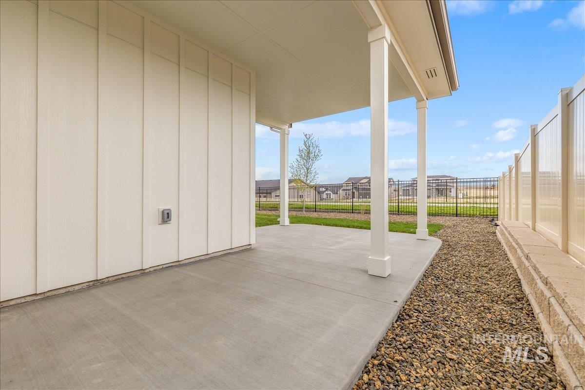 440 S Radiator Way, Boise, Idaho 83716, 3 Bedrooms, 2 Bathrooms, Residential For Sale, Price $470,000,MLS 98980487