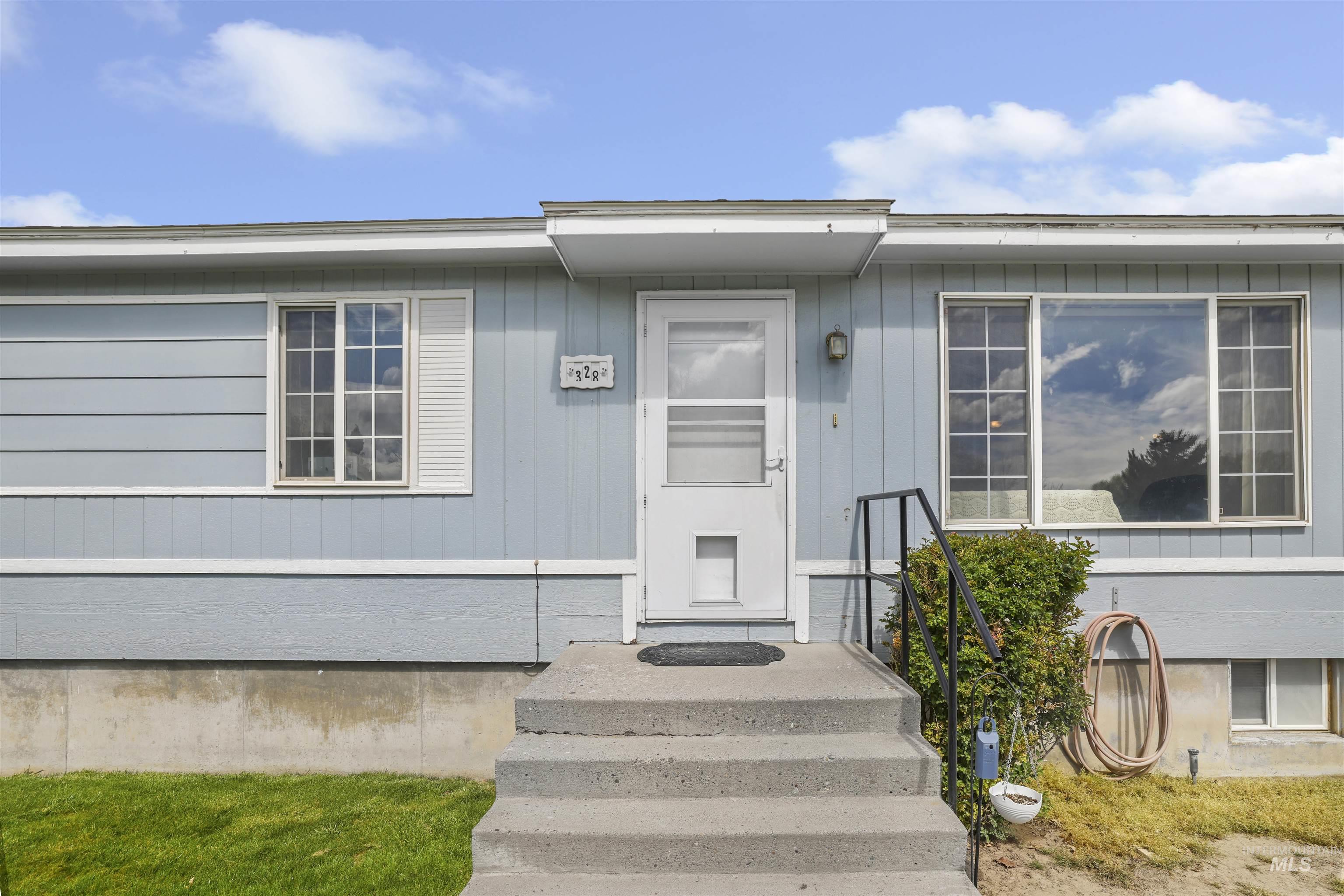 328 E Ave J, Jerome, Idaho 83338, 4 Bedrooms, 1 Bathroom, Residential For Sale, Price $289,900,MLS 98980488