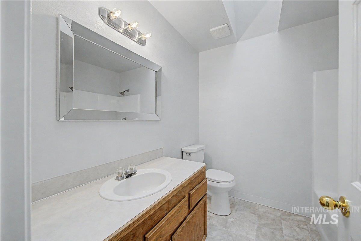 2501 W Hill Rd, Boise, Idaho 83702, 3 Bedrooms, 2 Bathrooms, Residential For Sale, Price $544,900, 98980489